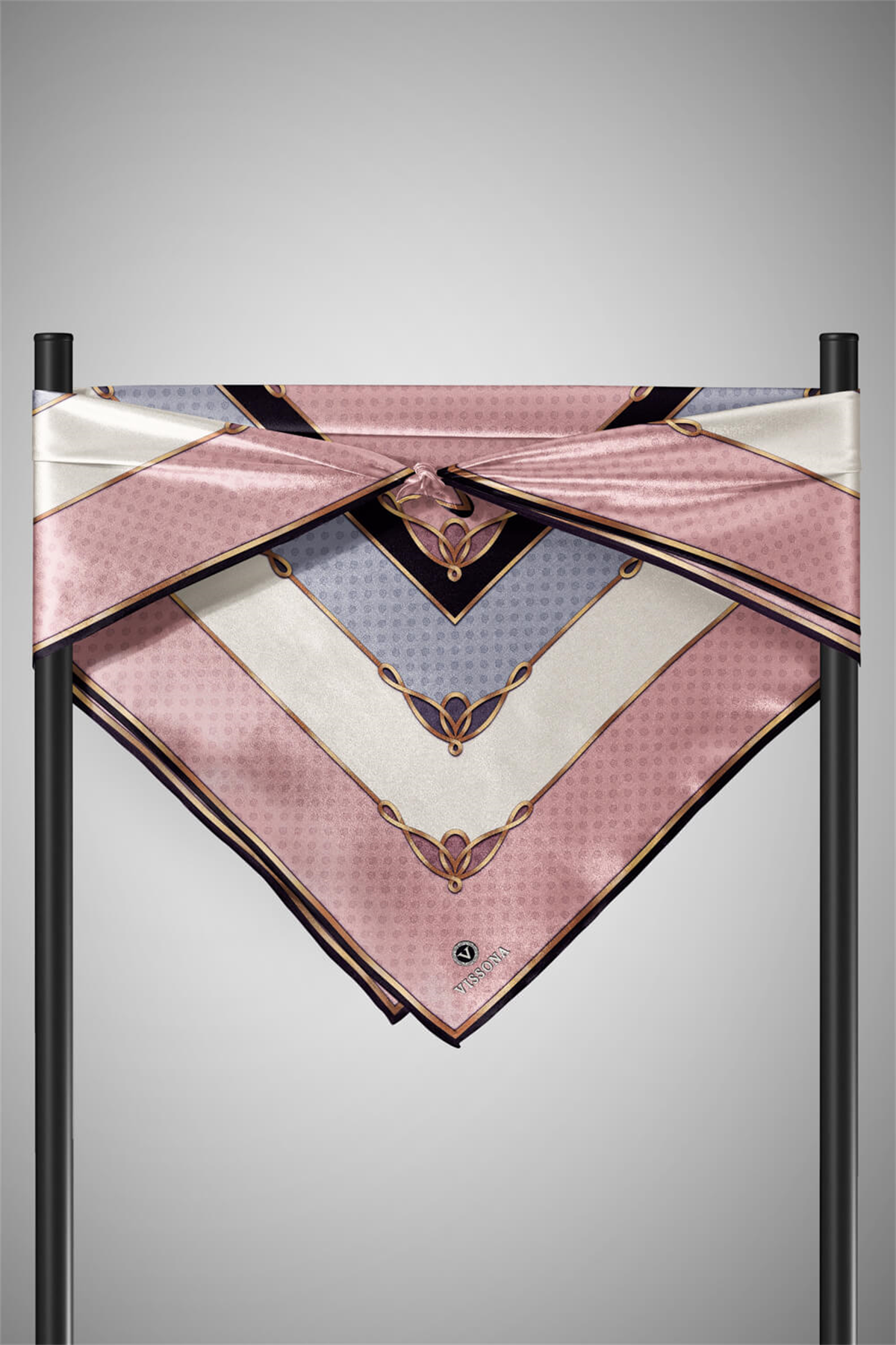 % 57 İPEK % 43 VİSKON Twill İpek Puantiyeli Ve Geometrik Desenli Pudra - Gri Renkli 90x90 Eşarp Dikim Şekli : El Dikişi