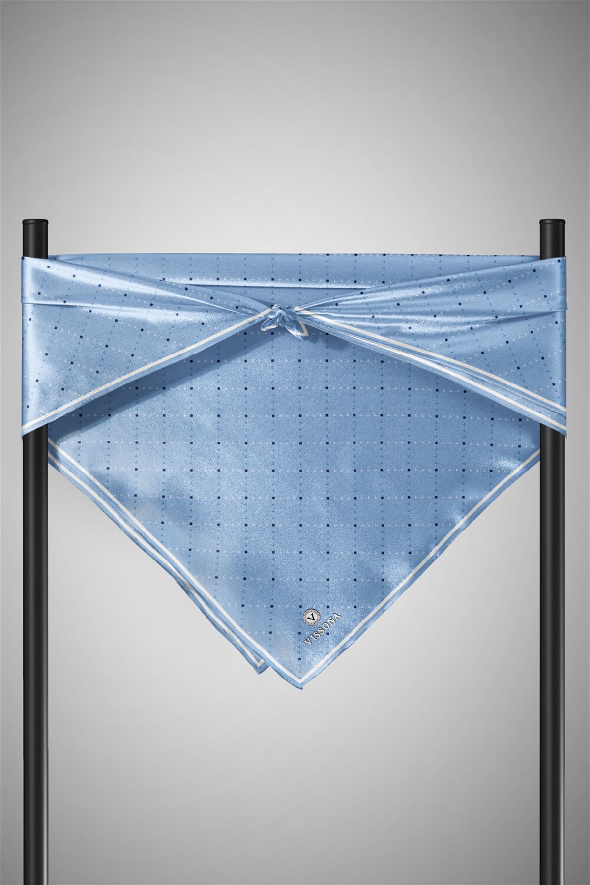 % 57 İPEK % 43 VİSKON Twill İpek Minik V Desenli Bebe Mavisi Renkli 90x90 Eşarp Dikim Şekli : El Dikişi