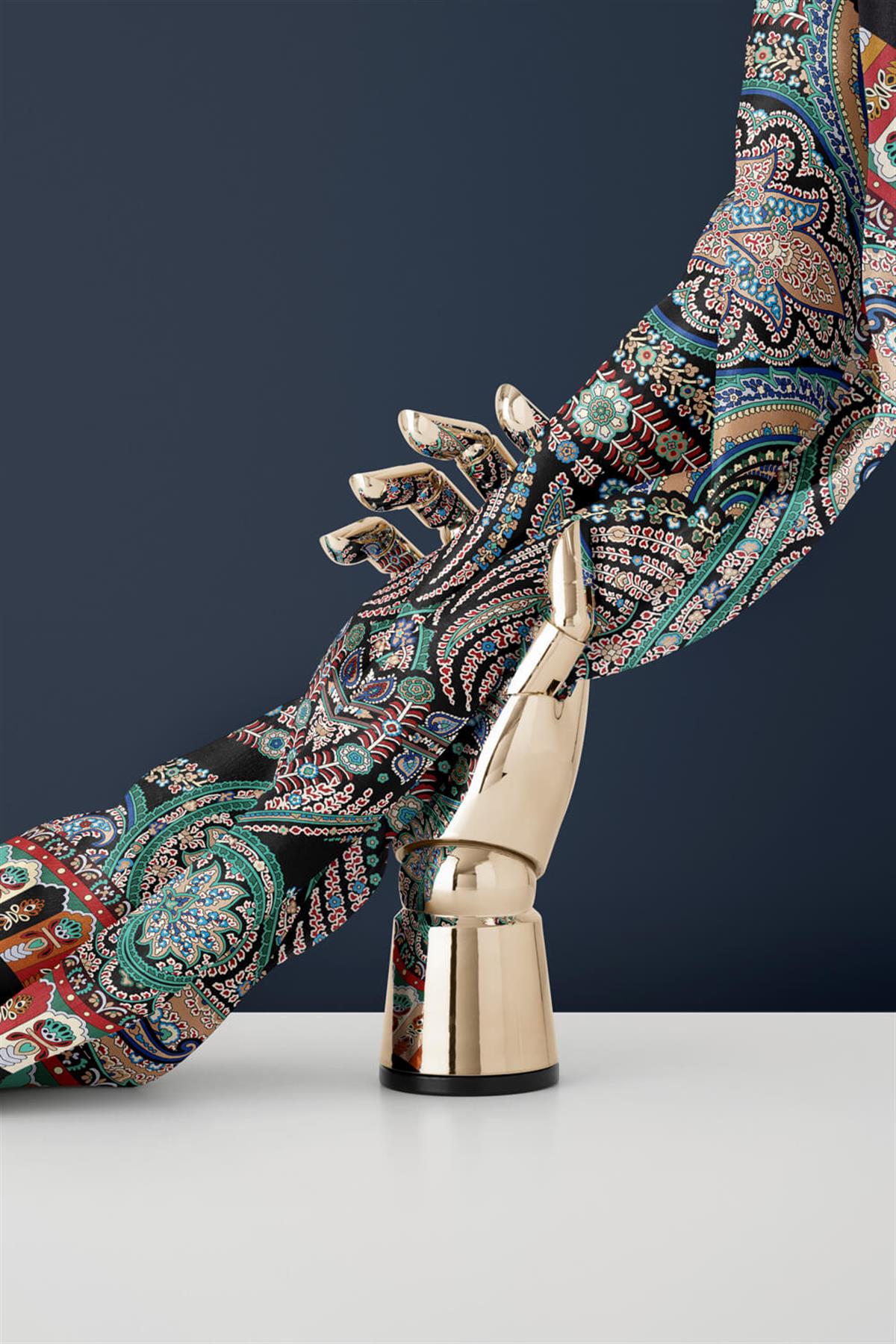 %100 Twill İpek Etro Desenli Siyah - Turkuaz Renkli 90x90 Eşarp Dikim Şekli : El Dikişi