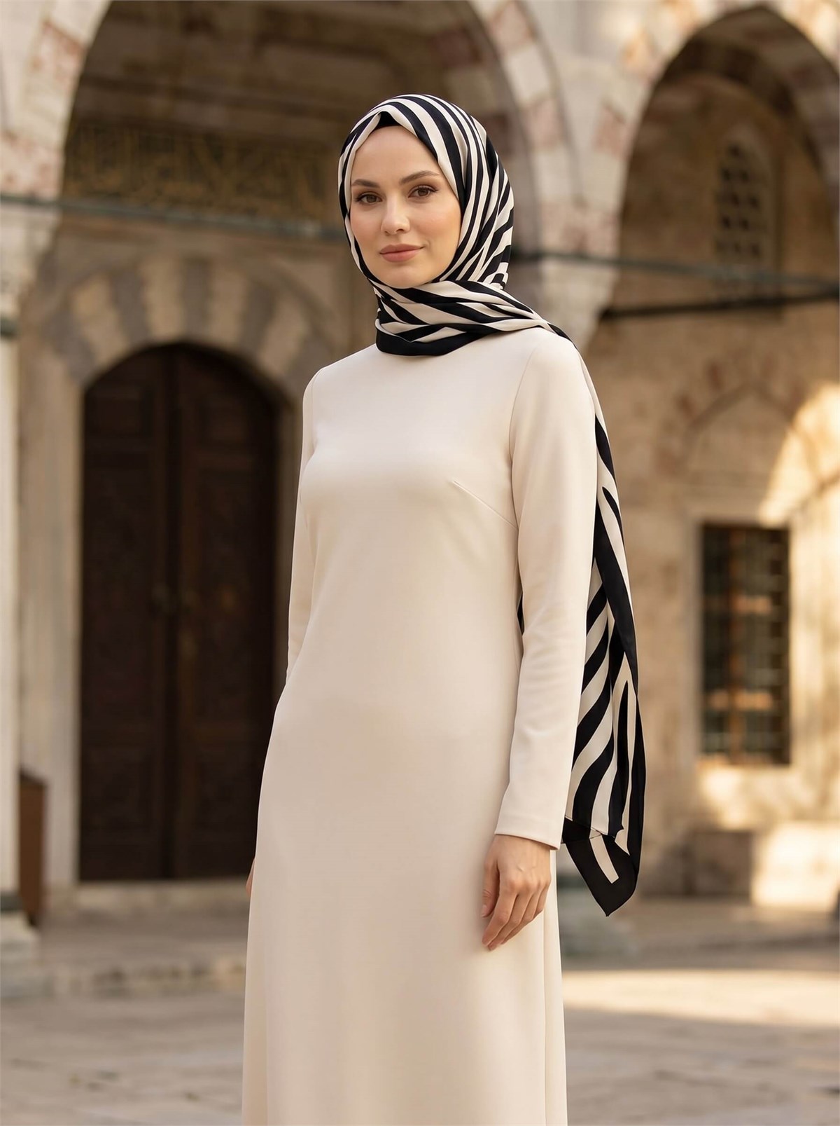 Krep Şal 75x195 Zebra Desenli Siyah Beyaz Kırışmaz Kadın Şal