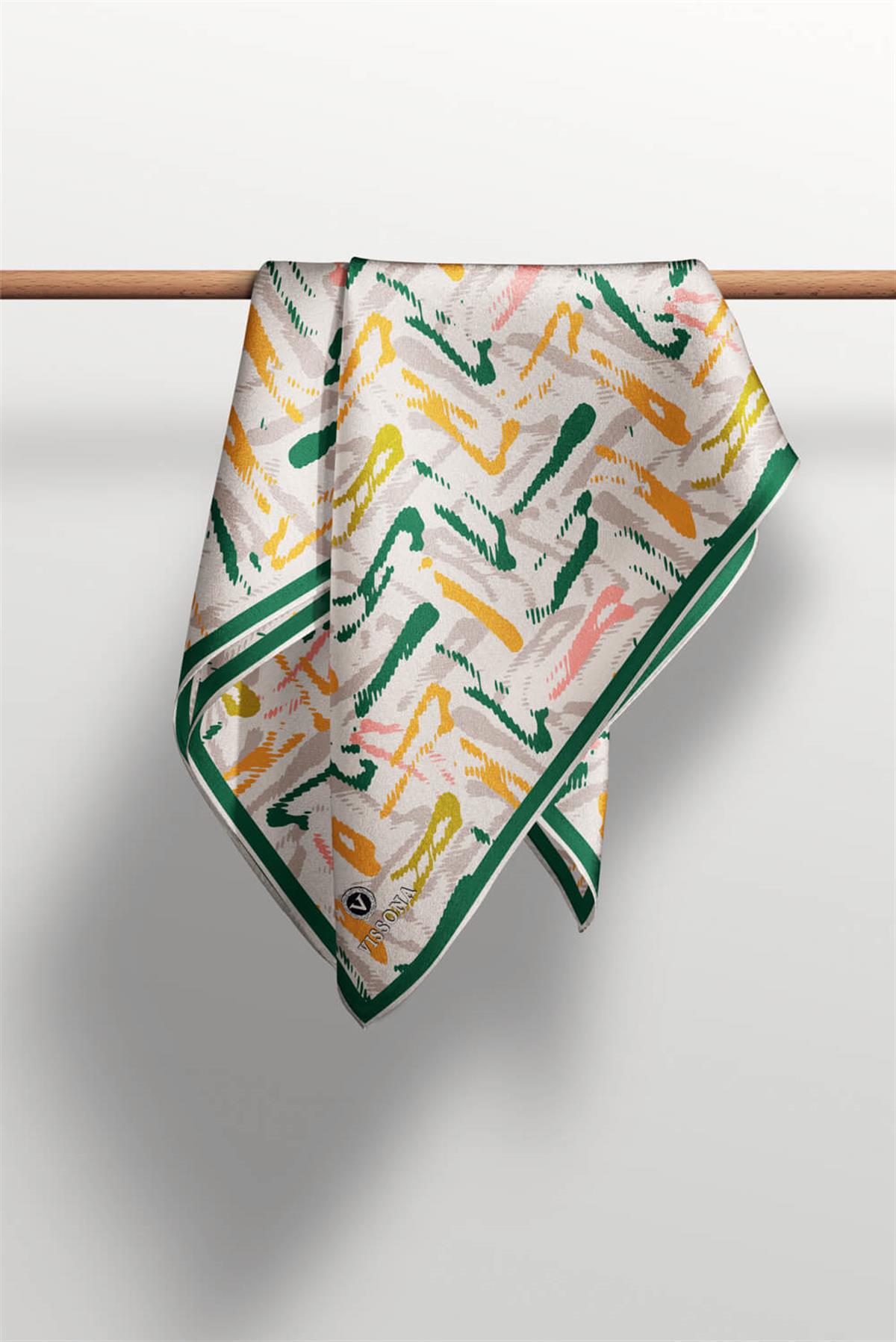 %100 Twill İpek Geometrik Desenli Benetton Yeşili - Sarı Renkli 90x90 Eşarp Dikim Şekli : El Dikişi