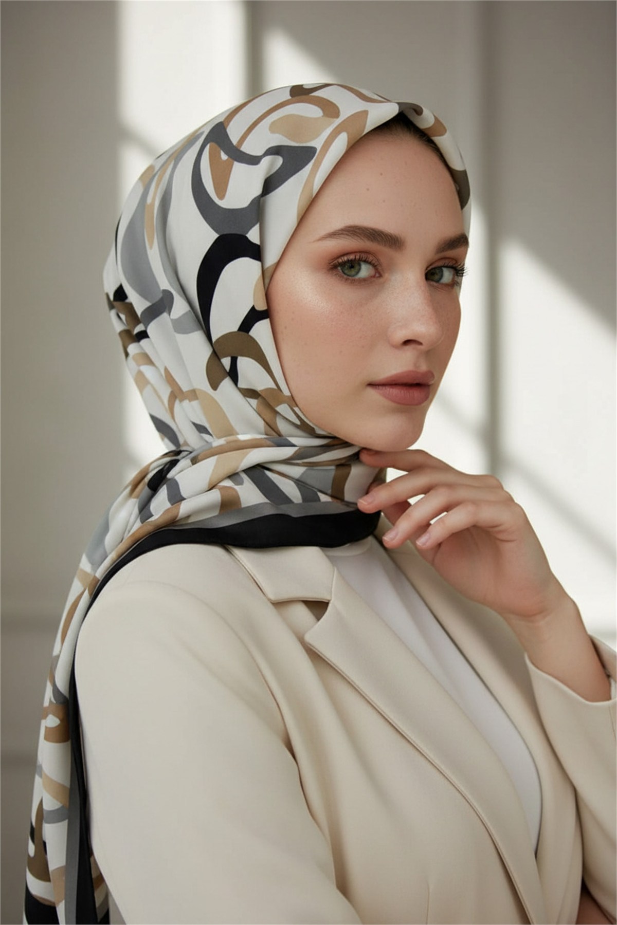KREP BOOMERANG DESENLİ GRİ RENKLİ 75X195 KIRIŞMAZ ŞAL