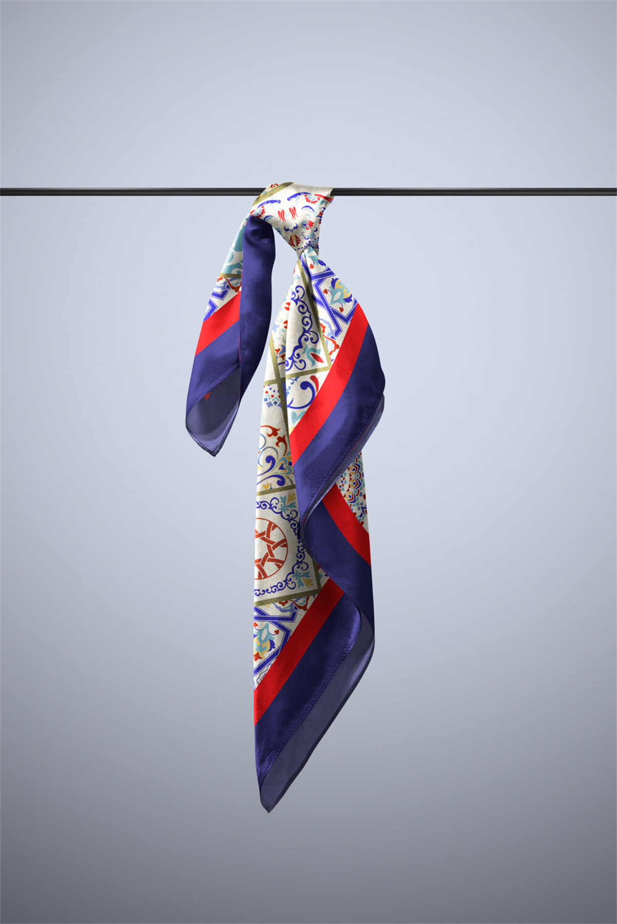 G5 Kadın Lacivert Turuncu Çini Desenli 50x50 Bandana DG0835