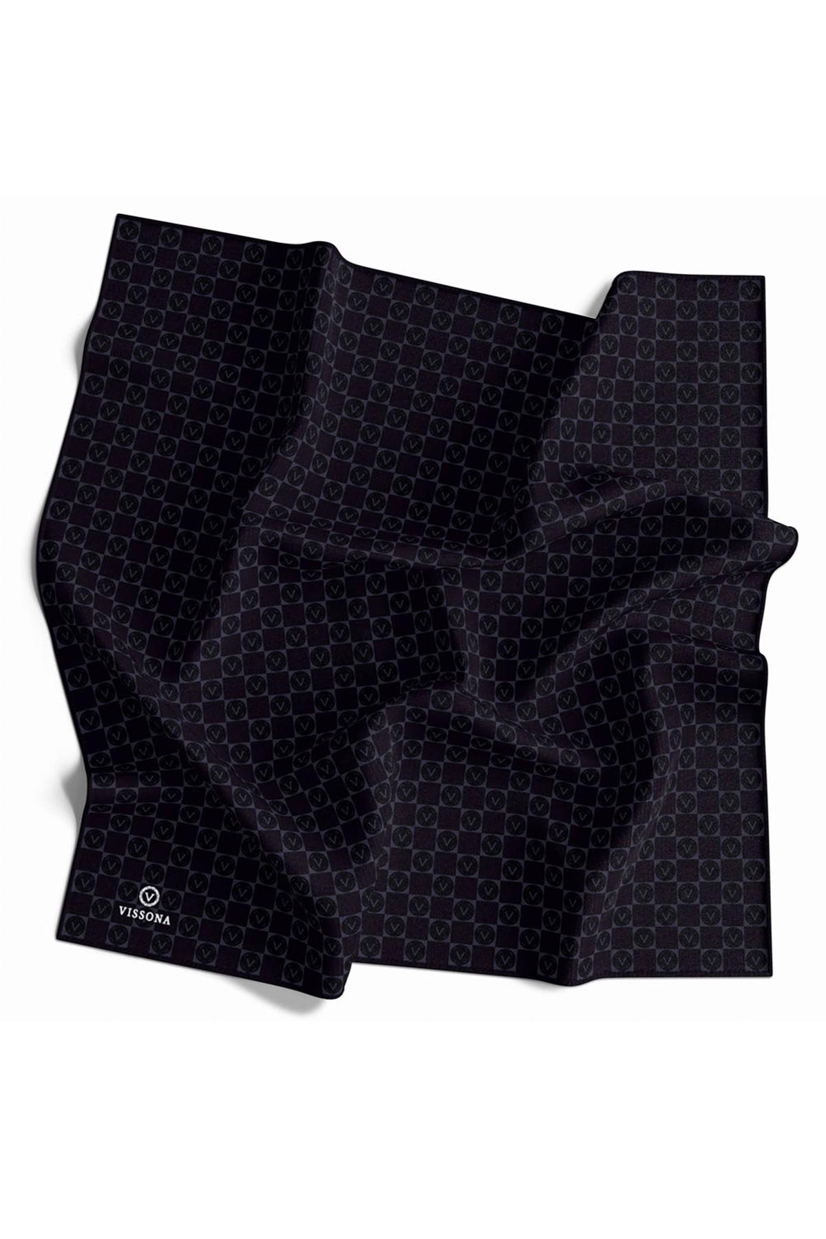 %100 Twill İpek Monogram Desenli Siyah Renkli 90x90 Eşarp Dikim Şekli : El Dikişi