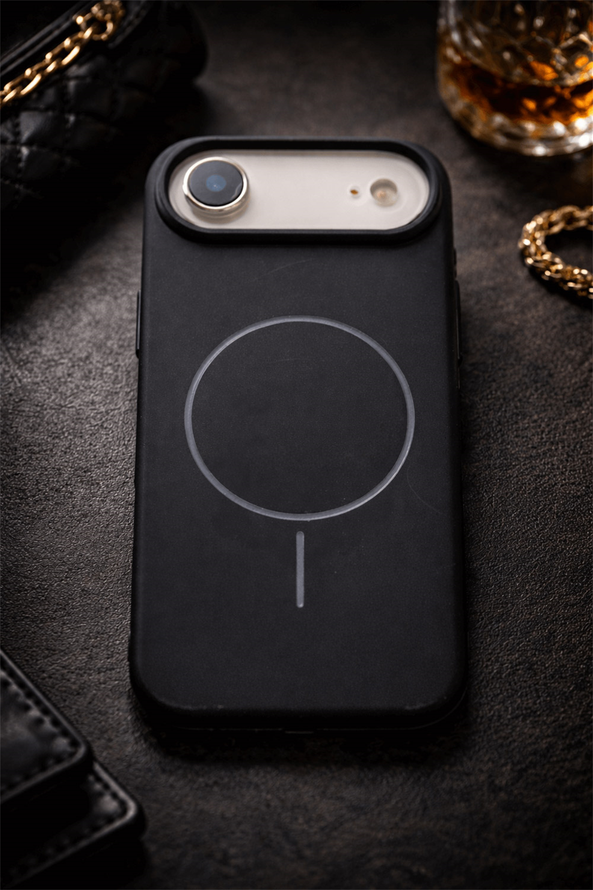iPhone Air Uyumlu İçi Kadife Magsafe Wireless Şarz Özellikli Siyah Renkli Telefon Kılıfı