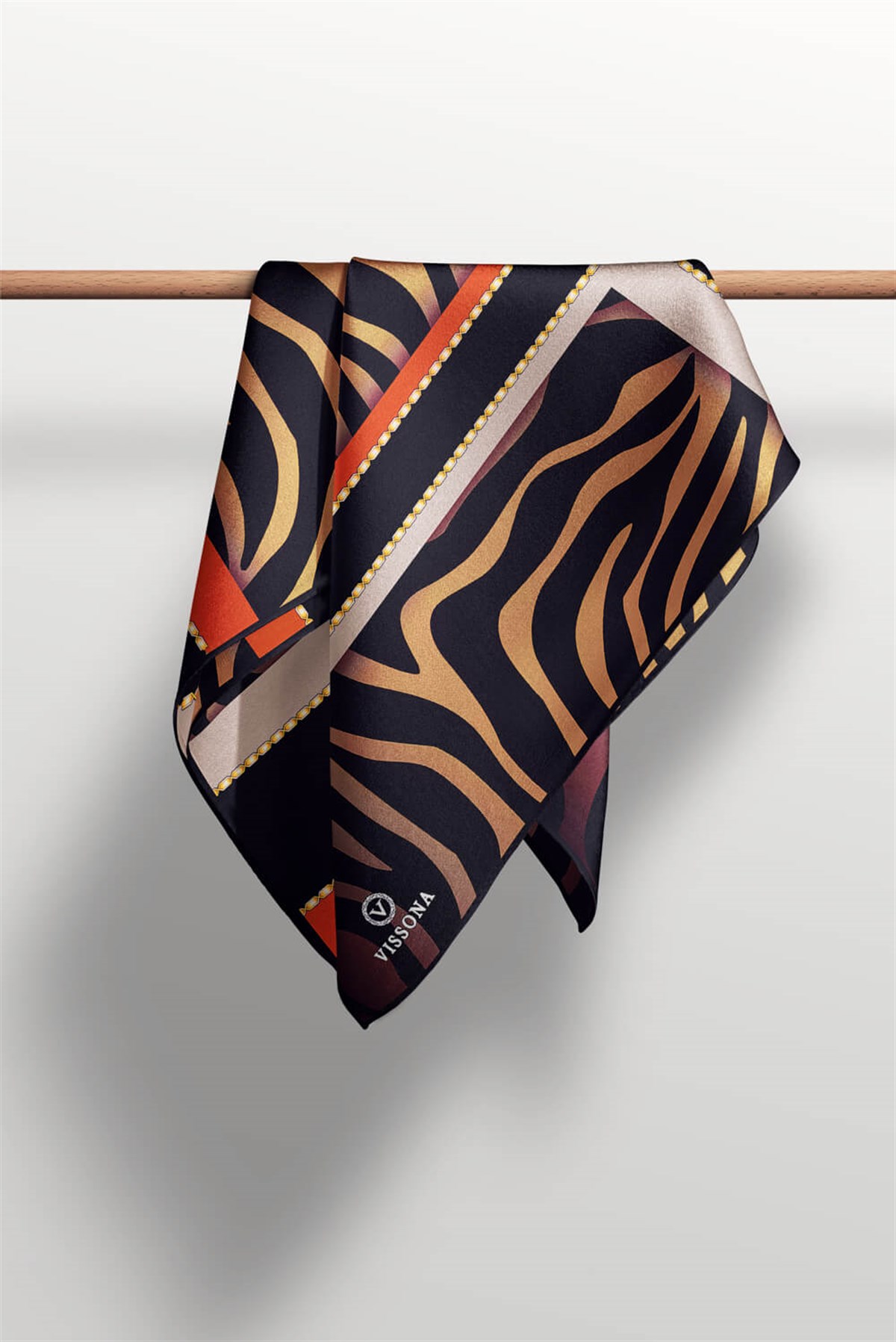 %100 Twill İpek Zebra Desenli Gold - Siyah Renkli 90x90 Eşarp Dikim Şekli : El Dikişi