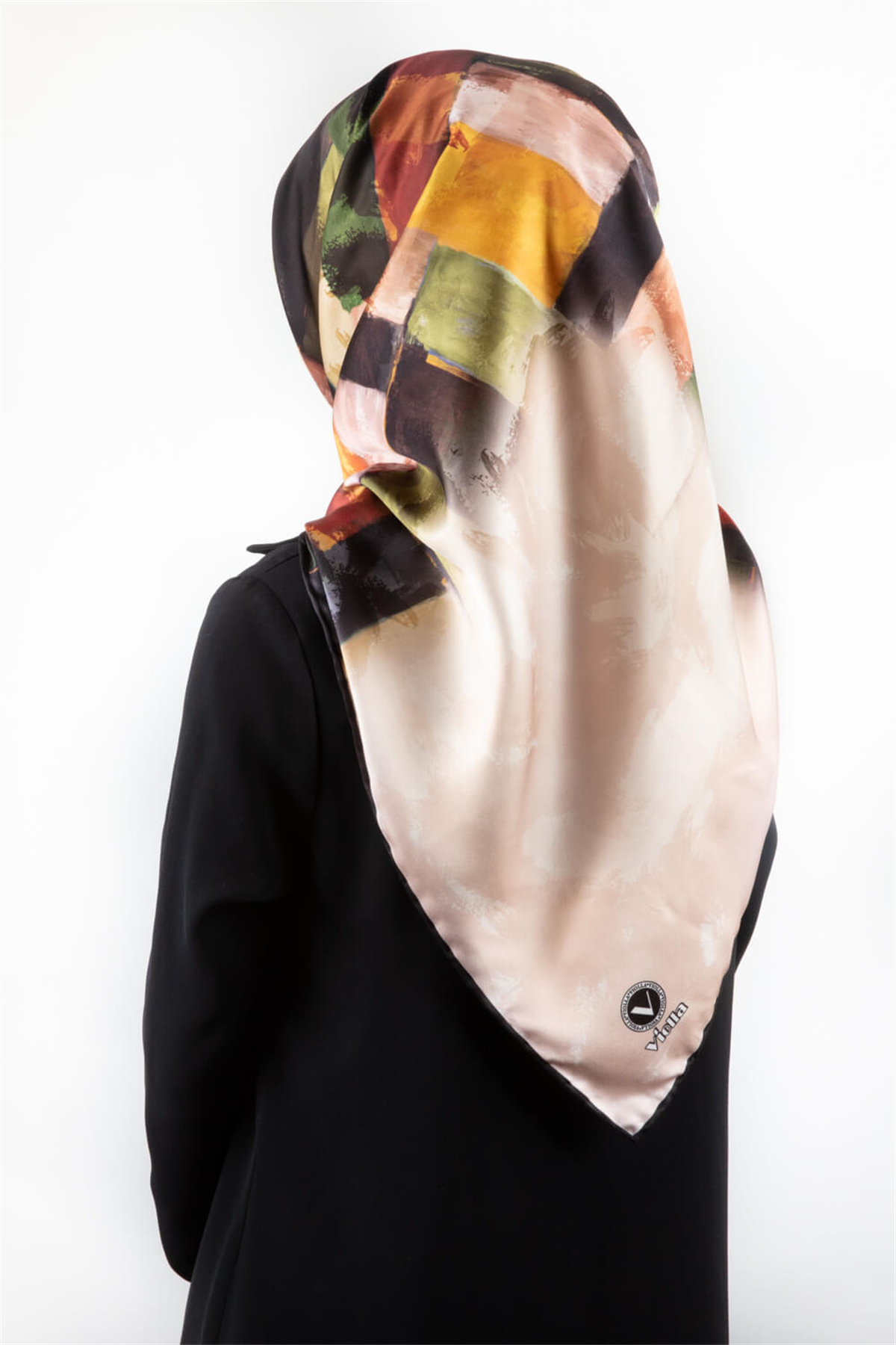 Twill Yağlı Boya Desenli Haki Renkli 90x90 Eşarp (İpek İçermez) Kenar Dikiş Şekli El Dikişli