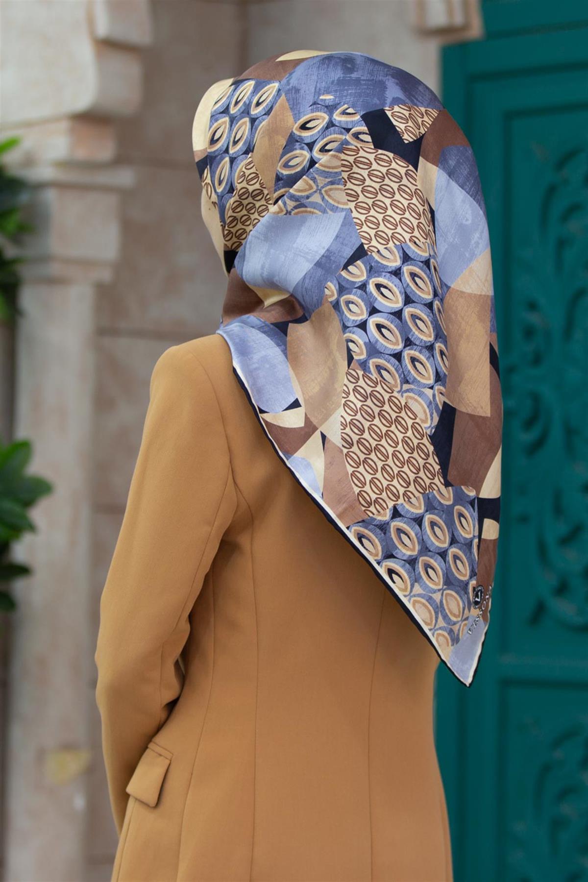 %100 Twill İpek Geometrik Desenli Gri - Sütlü Kahve Renkli 90x90 Eşarp Eşarp Kenar Dikiş Şekli El Dikişli