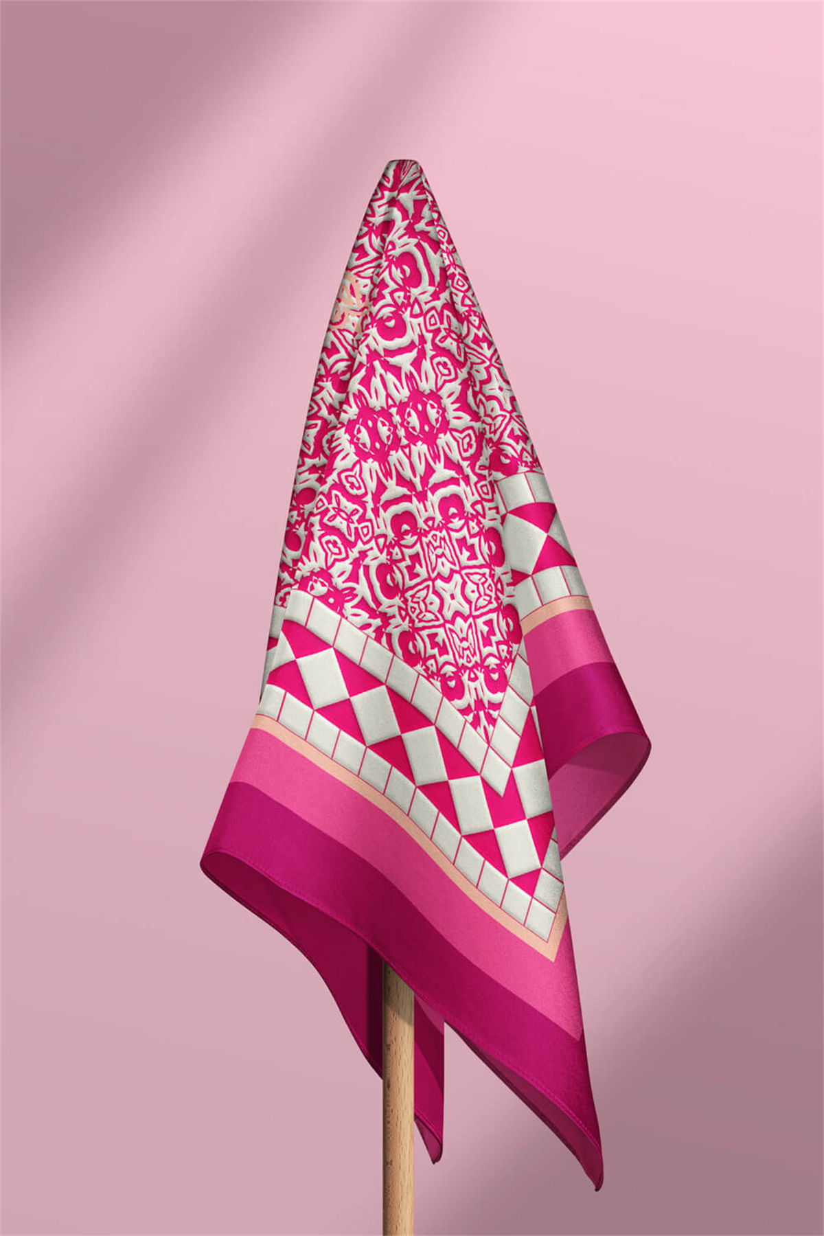 B2 SEAMPLESS BANDANA