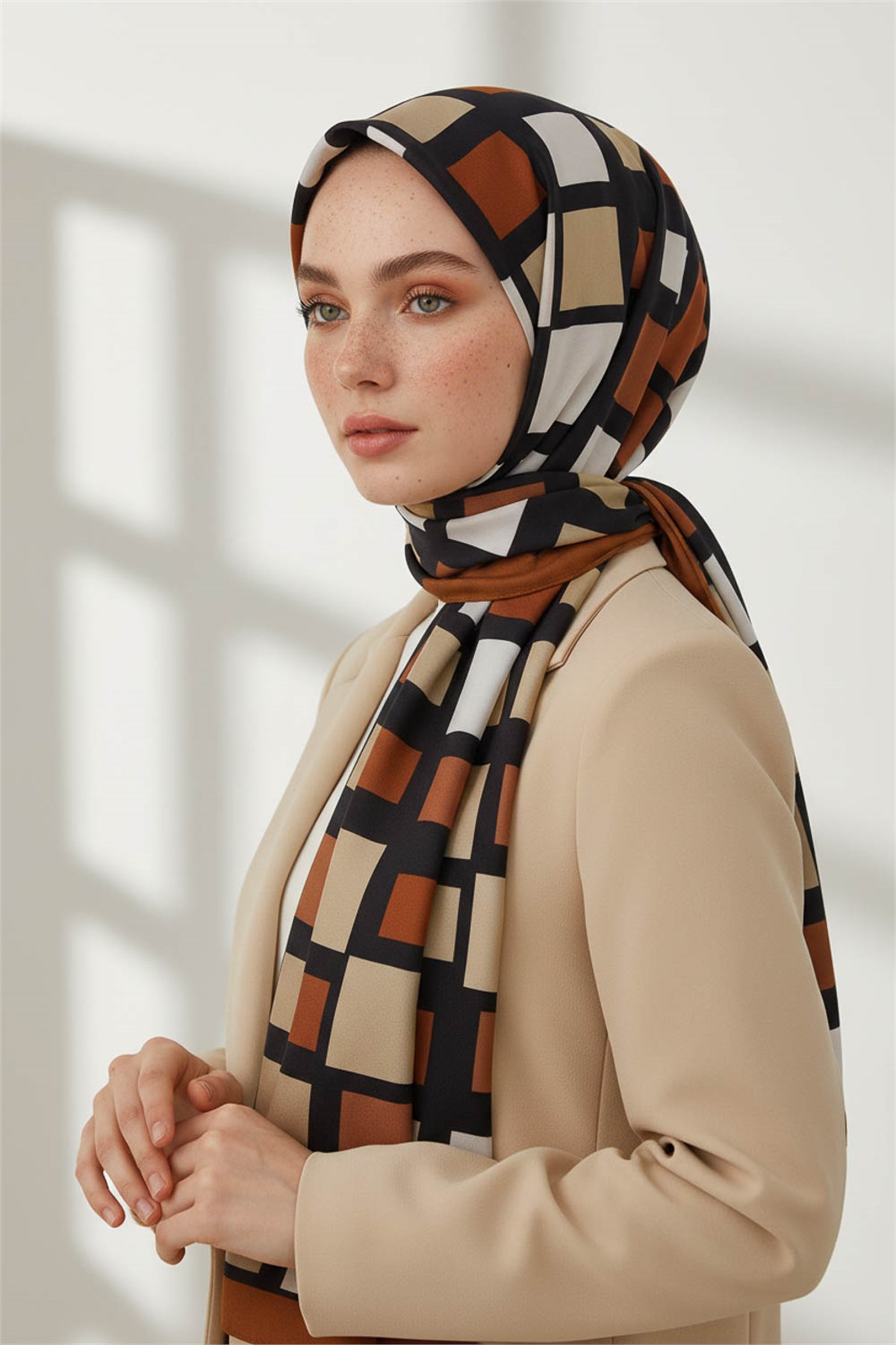 KREP KARE DESENLİ TABA RENKLİ 75X195 KIRIŞMAZ ŞAL