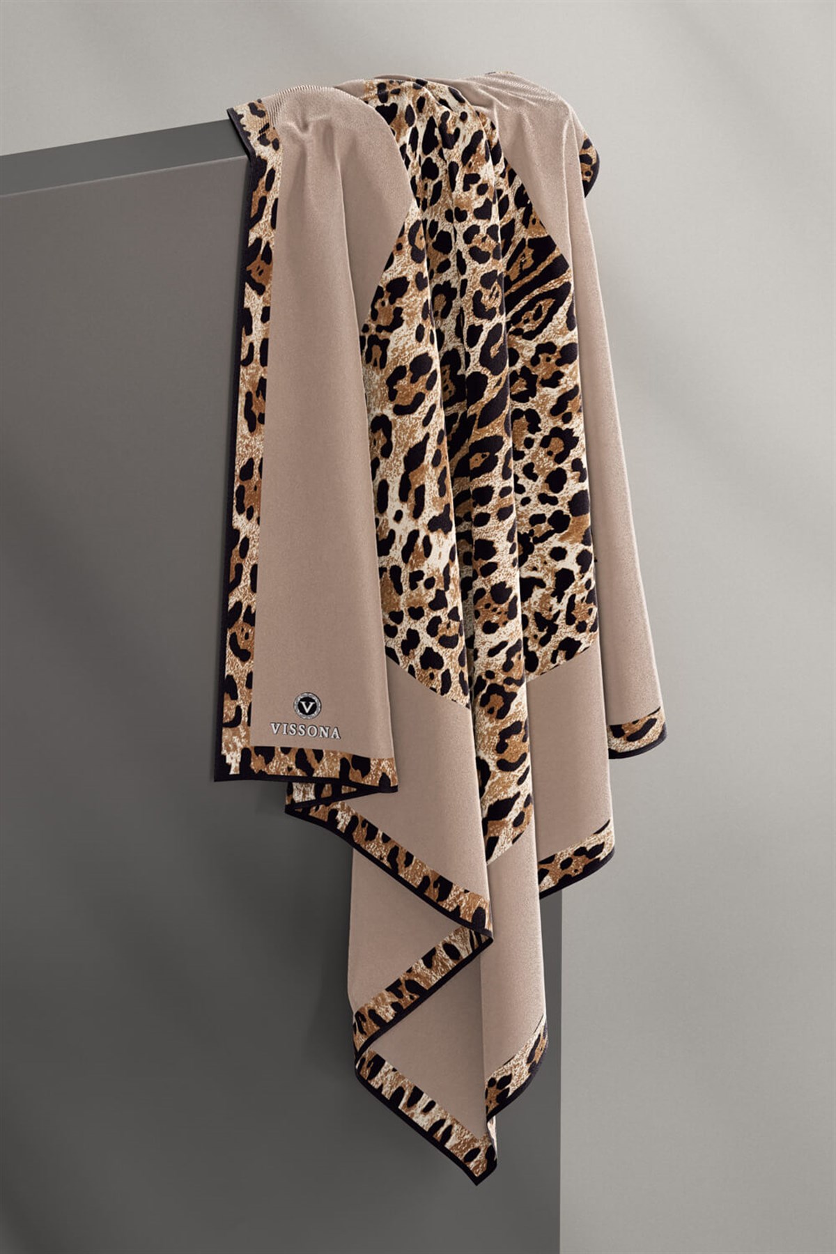 %100 Twill İpek Leopar Desenli Vizon Renkli 90x90 Eşarp Dikim Şekli : El Dikişi
