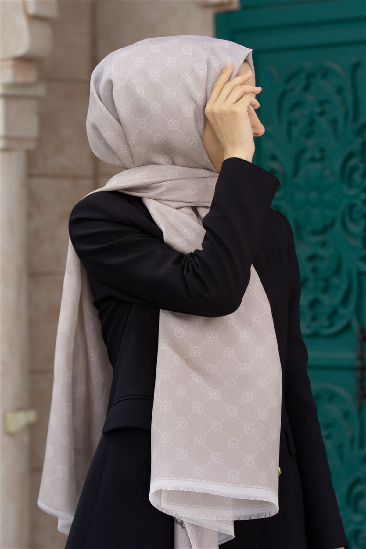 % 100 İpek V Logo Desenli Taş Renkli 90x210 Şal