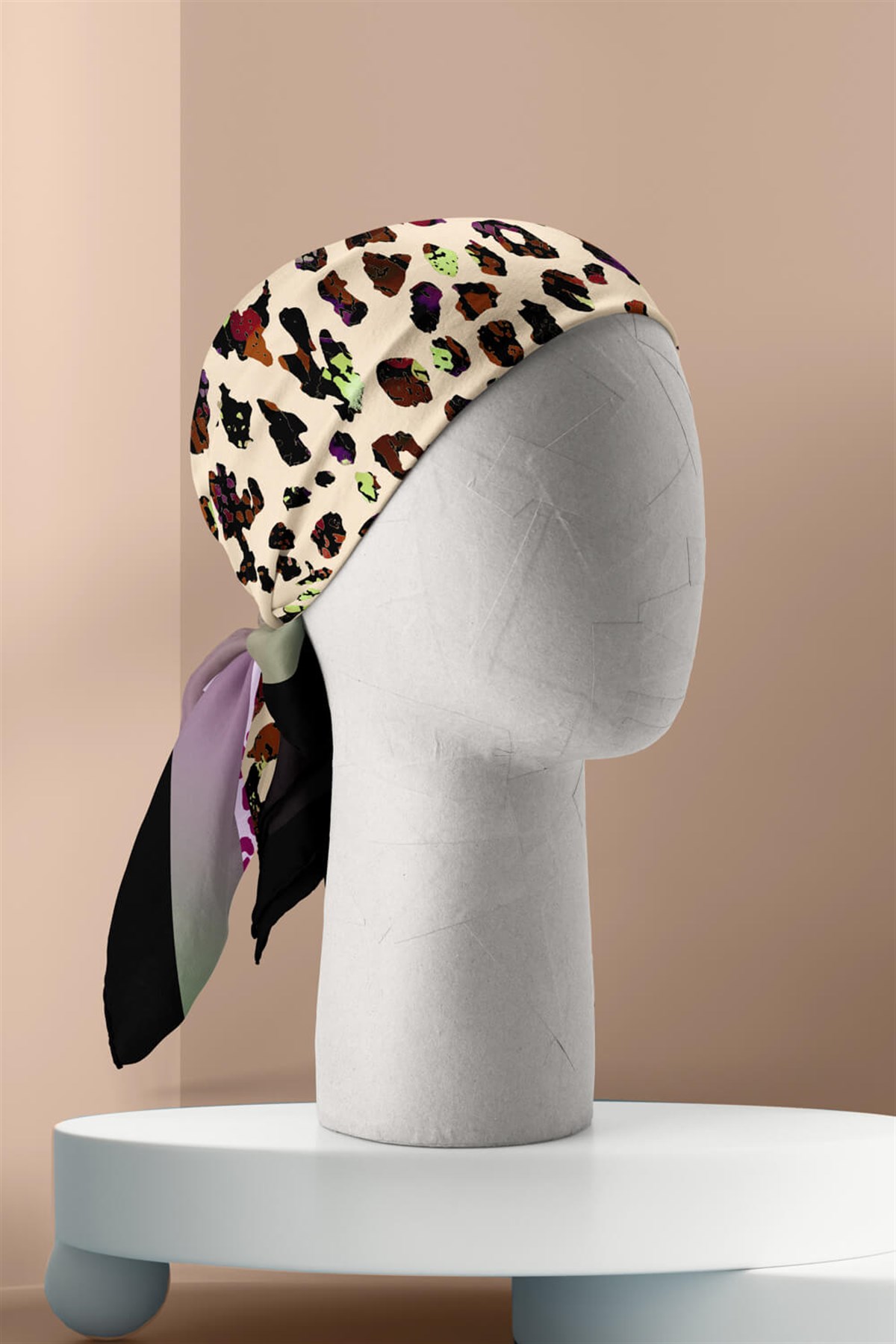 Kadın Krem Doğa Desenli 50x50 Bandana HYL DG01421-22