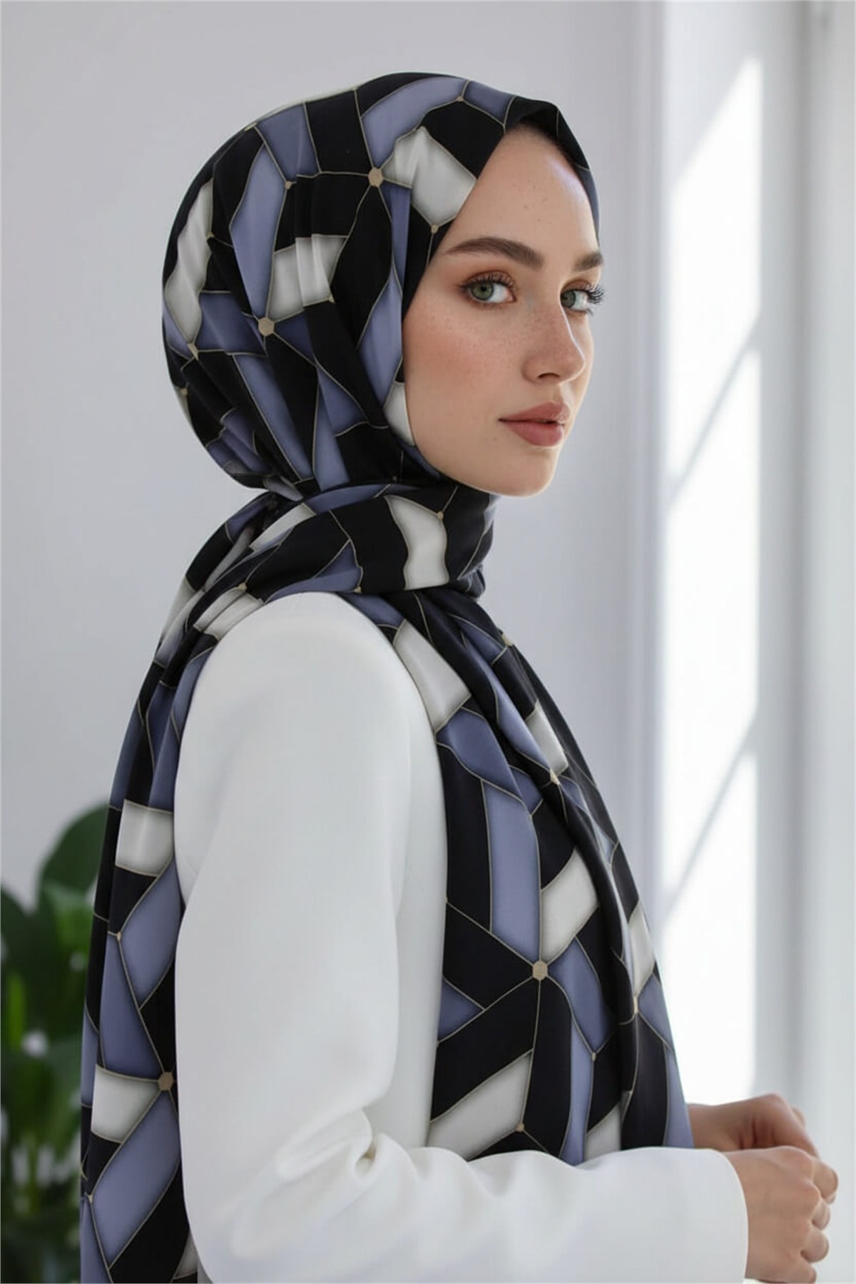 KREP GEOMETRİK DESENLİ İNDİGO RENKLİ 75X195 KIRIŞMAZ ŞAL