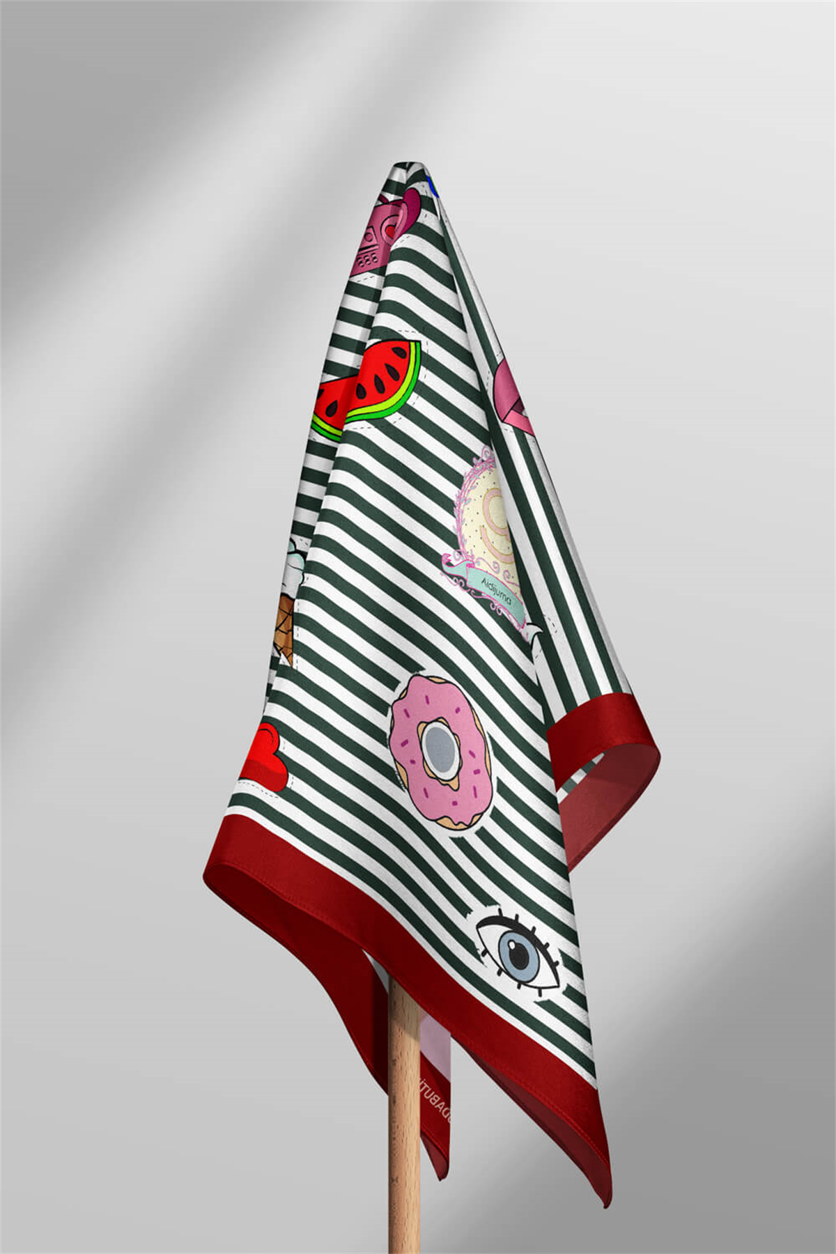 B98 Kadın Unicorn Desenli 50x50 Bandana HYL DG01076-22