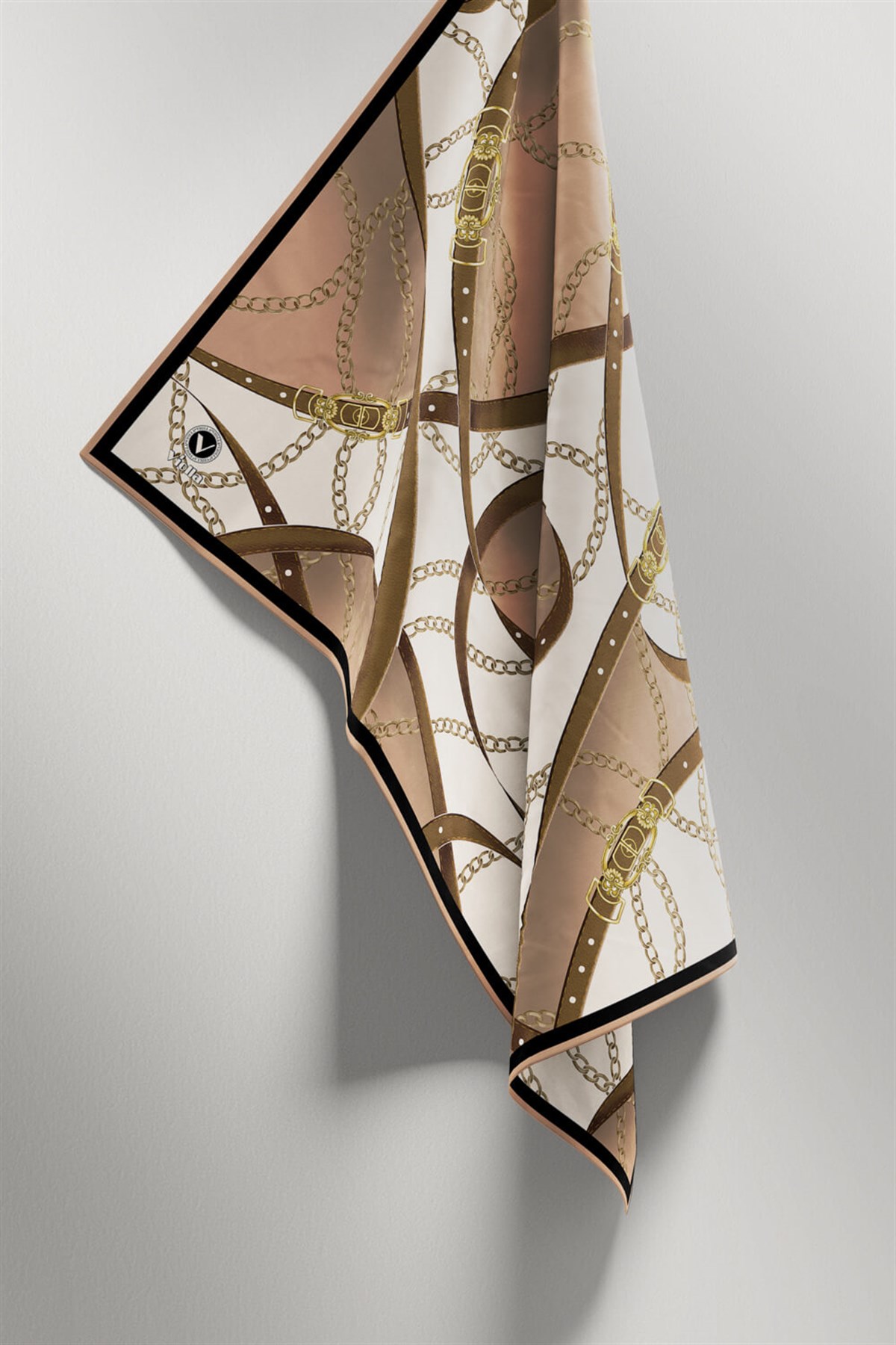 Twill Kemer ve Zincir Desenli Somon Renkli 90x90 Eşarp (İpek İçermez) Kenar Dikiş Şekli El Dikişli