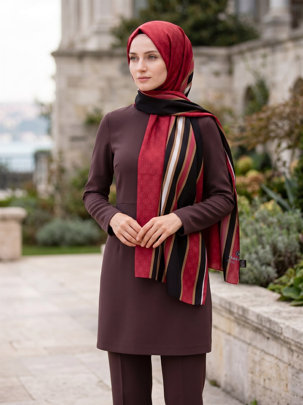 %100 Saf İpek Şal İnce Saten Vual Dokuma Monogram Ve Şerit Desenli 90x210 Şal