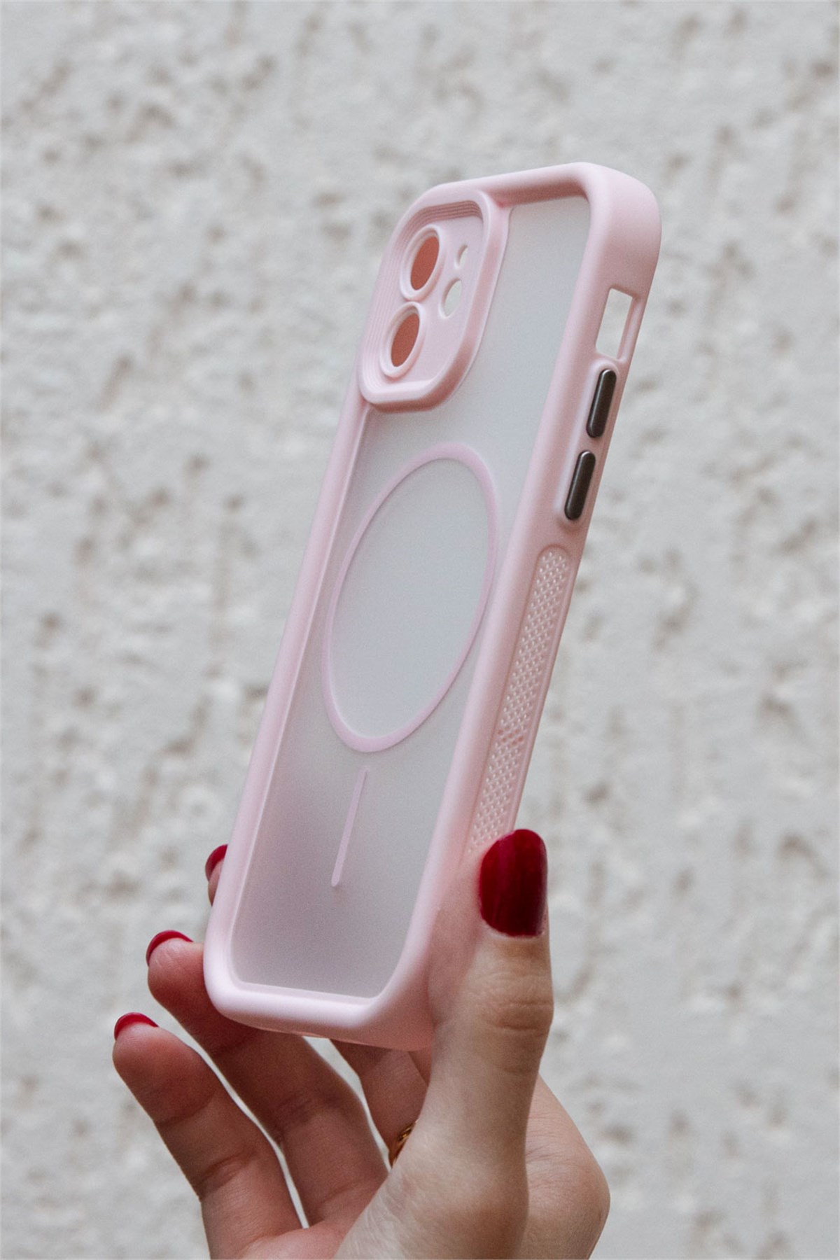 iPhone 12 Kılıf – Kamera Korumalı – MagSafe Uyumlu – Pembe Renk – Mat Silikon Telefon Kılıfı