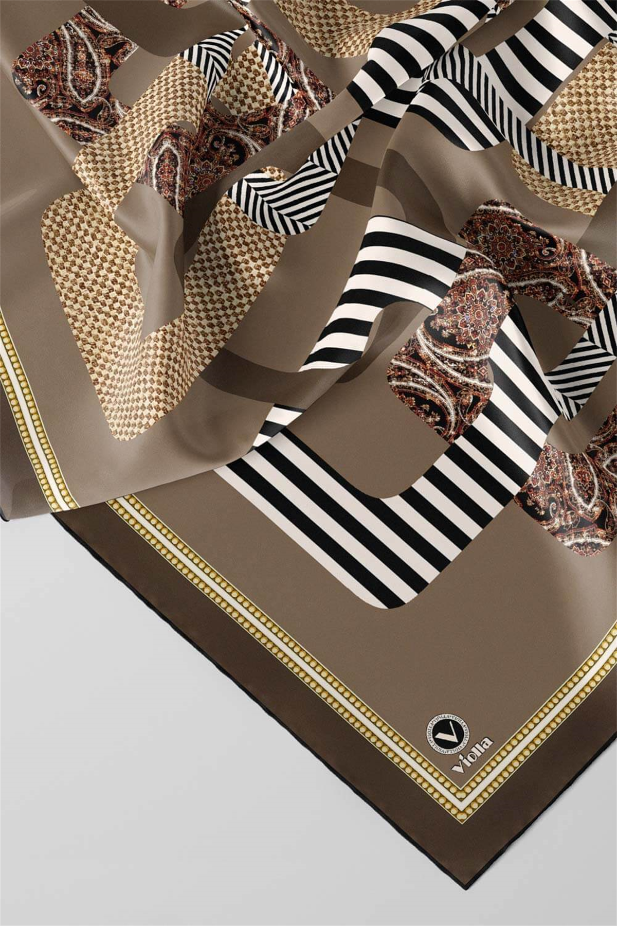 Twill Geometrik Desenli Bej Renkli 90x90 Eşarp (İpek İçermez) Kenar Dikiş Şekli El Dikişli