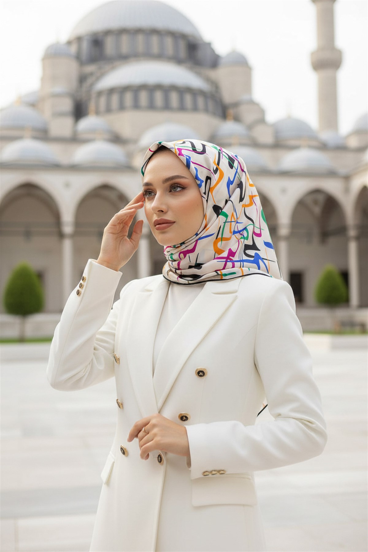 %100 Twill İpek Soyut Geometrik Desenli Mint Yeşili - Sarı Renkli 90x90 Eşarp Dikim Şekli : El Dikişi
