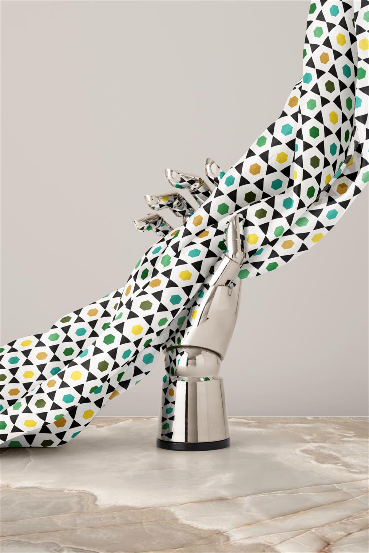 %100 Twill İpek Nokta Desenli Krem - Haki Renkli 90x90 Eşarp Dikim Şekli : El Dikişi