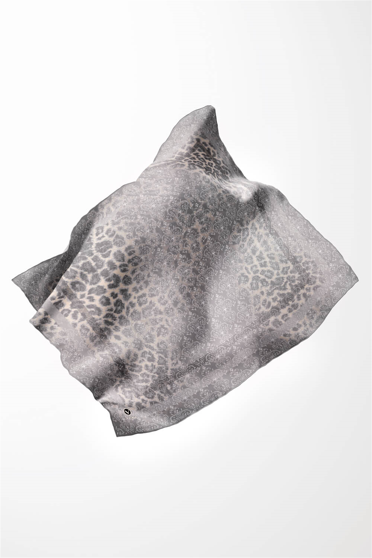 Twill Leopar Desenli Gri Renkli 90x90 Eşarp (İpek İçermez) Kenar Dikiş Şekli El Dikişli