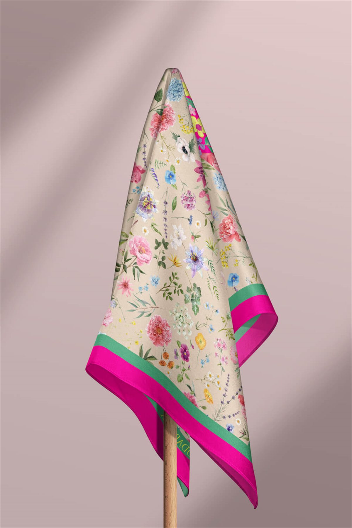 F81 TRIBAL FLORAL TASARIMLI BANDANA