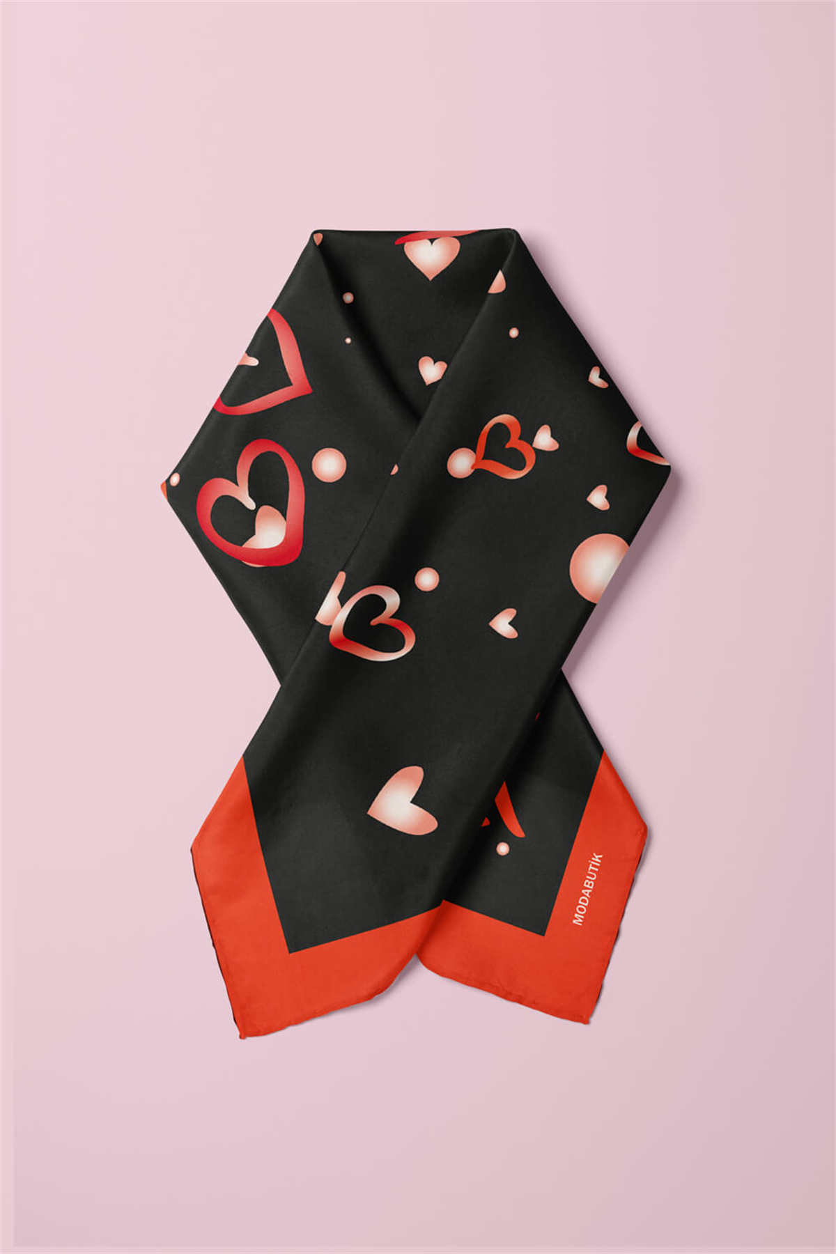 V18 Kadın Kalp Desenli Bandana 50x50 Siyah Kırmızı DG0450-22