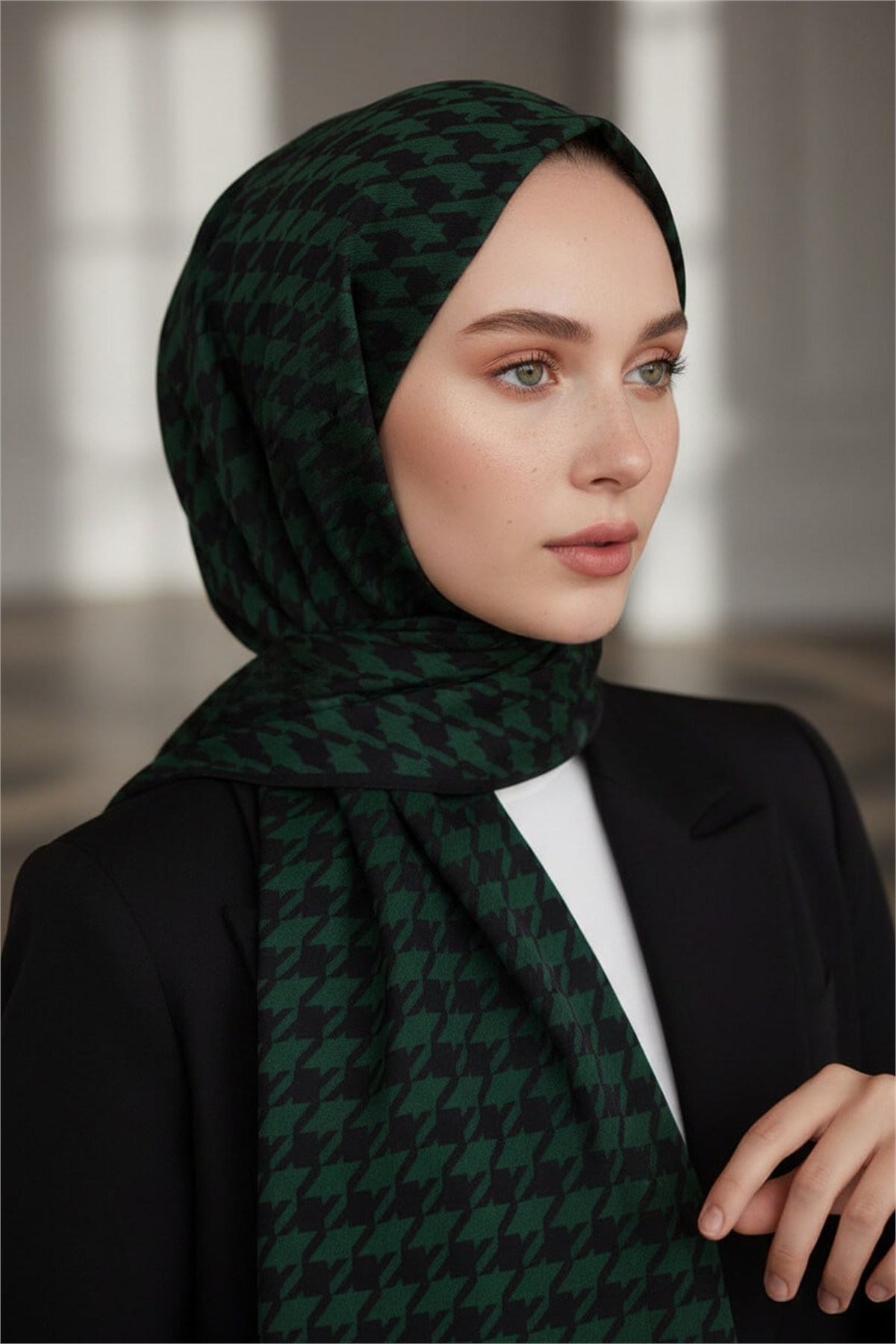 KREP KAZAYAĞI DESENLİ ZÜMRÜT YEŞİLİ RENKLİ 75X195 KIRIŞMAZ ŞAL