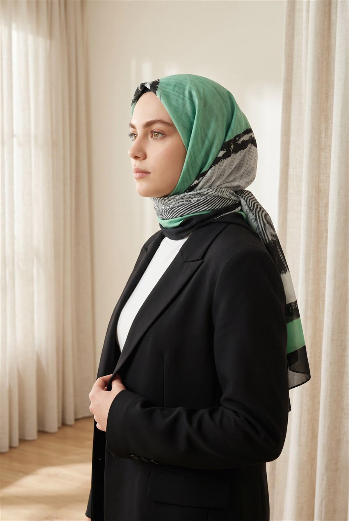 %100 Saf İpek Şal İnce Saten Vual Dokuma Patchwork Desenli Siyah - Mint Yeşili Renkli 90x210 Şal