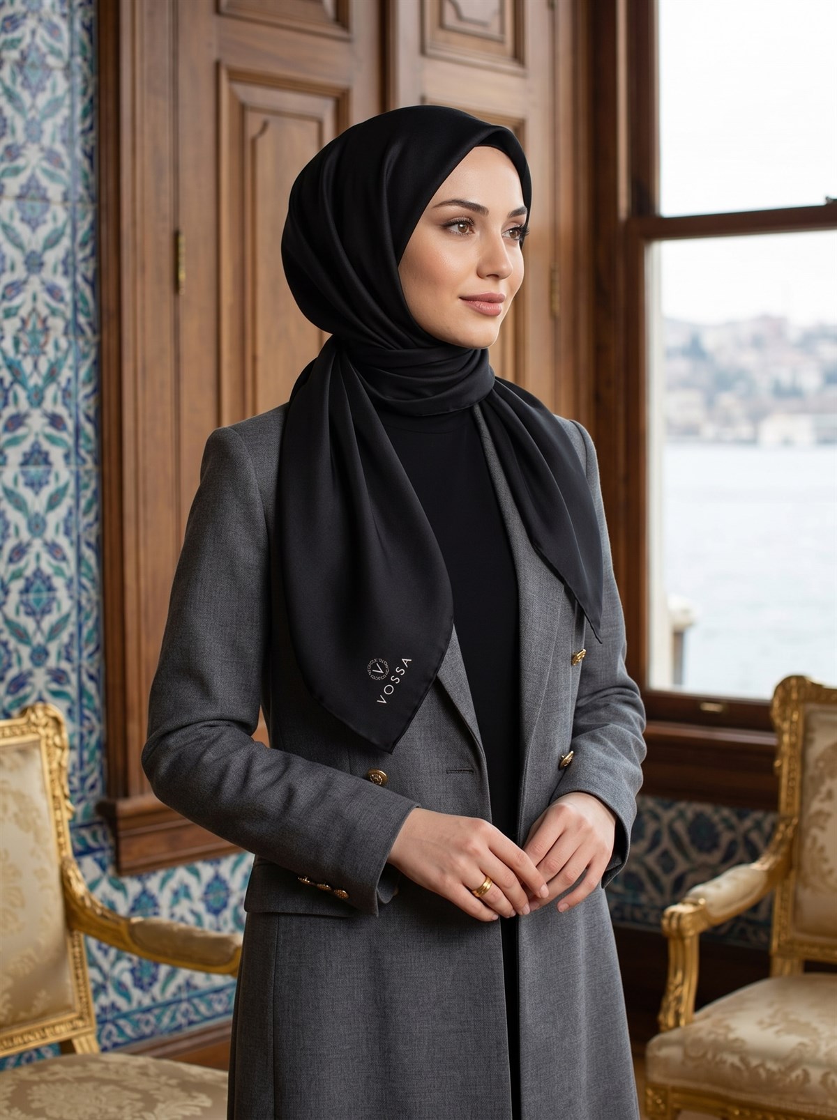 %100 Twill İpek Düz Siyah Renkli Daha Tok Exclusive Serisi 90x90 Eşarp Dikim Şekli : El Dikişi