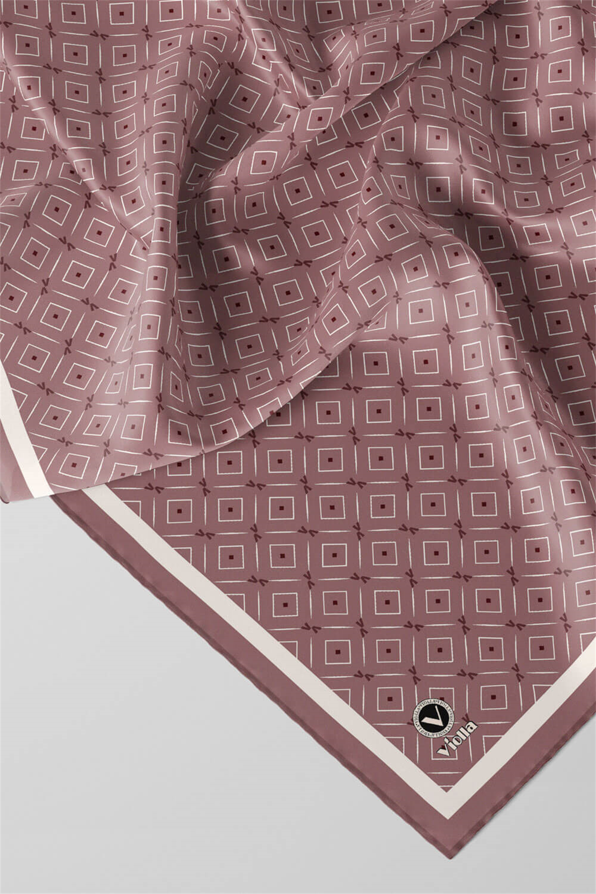 Twill Çıtır Geometrik Desenli Pudra Renkli 90x90 Eşarp (İpek İçermez) Kenar Dikiş Şekli El Dikişli