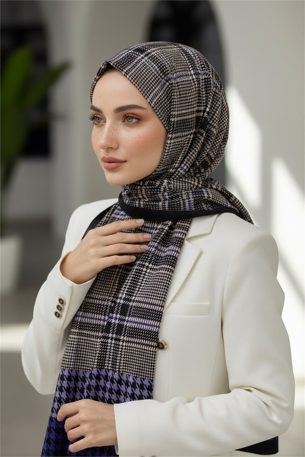 KREP EKOSELİ KAZAYAK DESENLİ SAKS RENKLİ 75X195 KIRIŞMAZ ŞAL