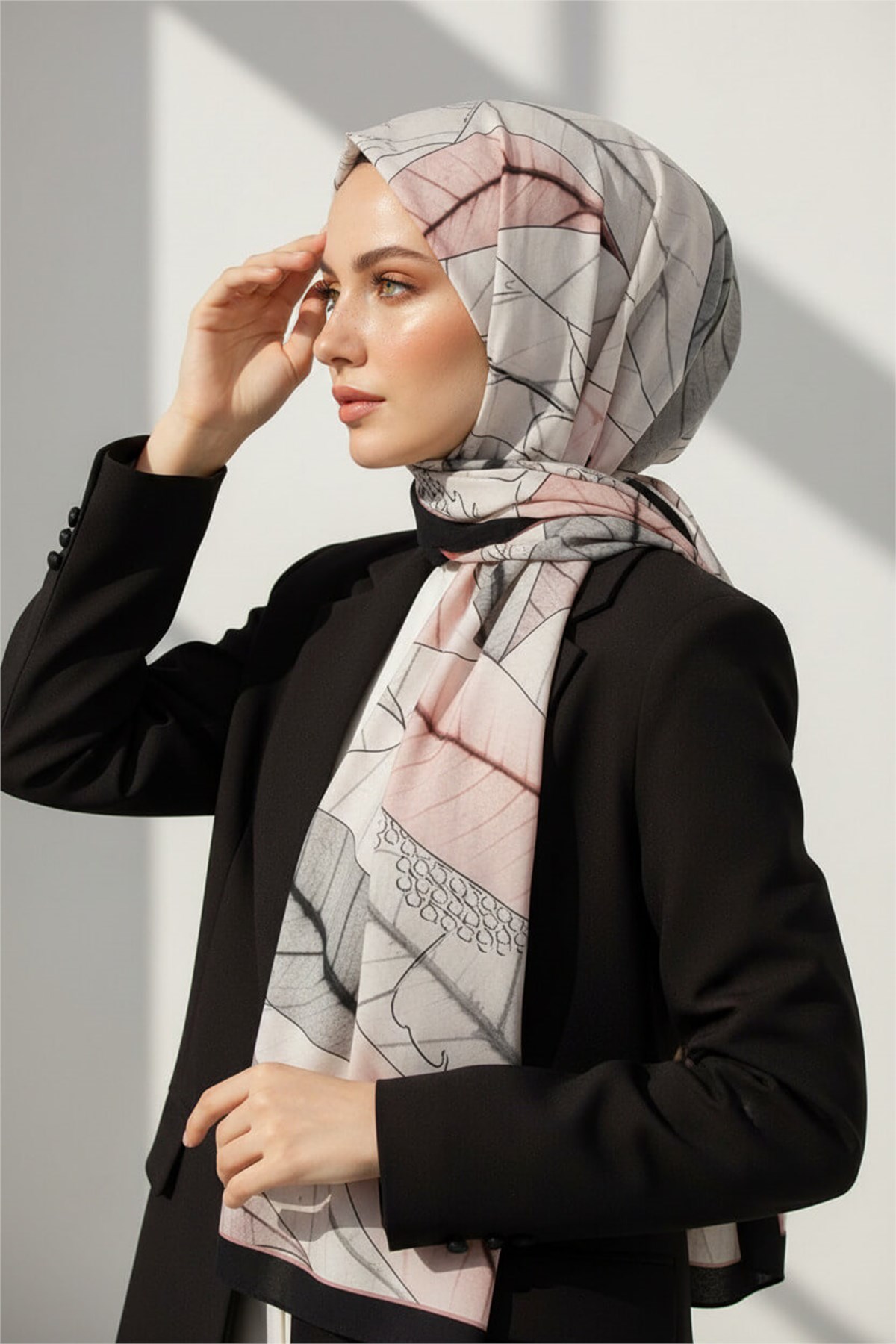 KREP YAPRAK DESENLİ PUDRA RENKLİ 75X195 KIRIŞMAZ ŞAL