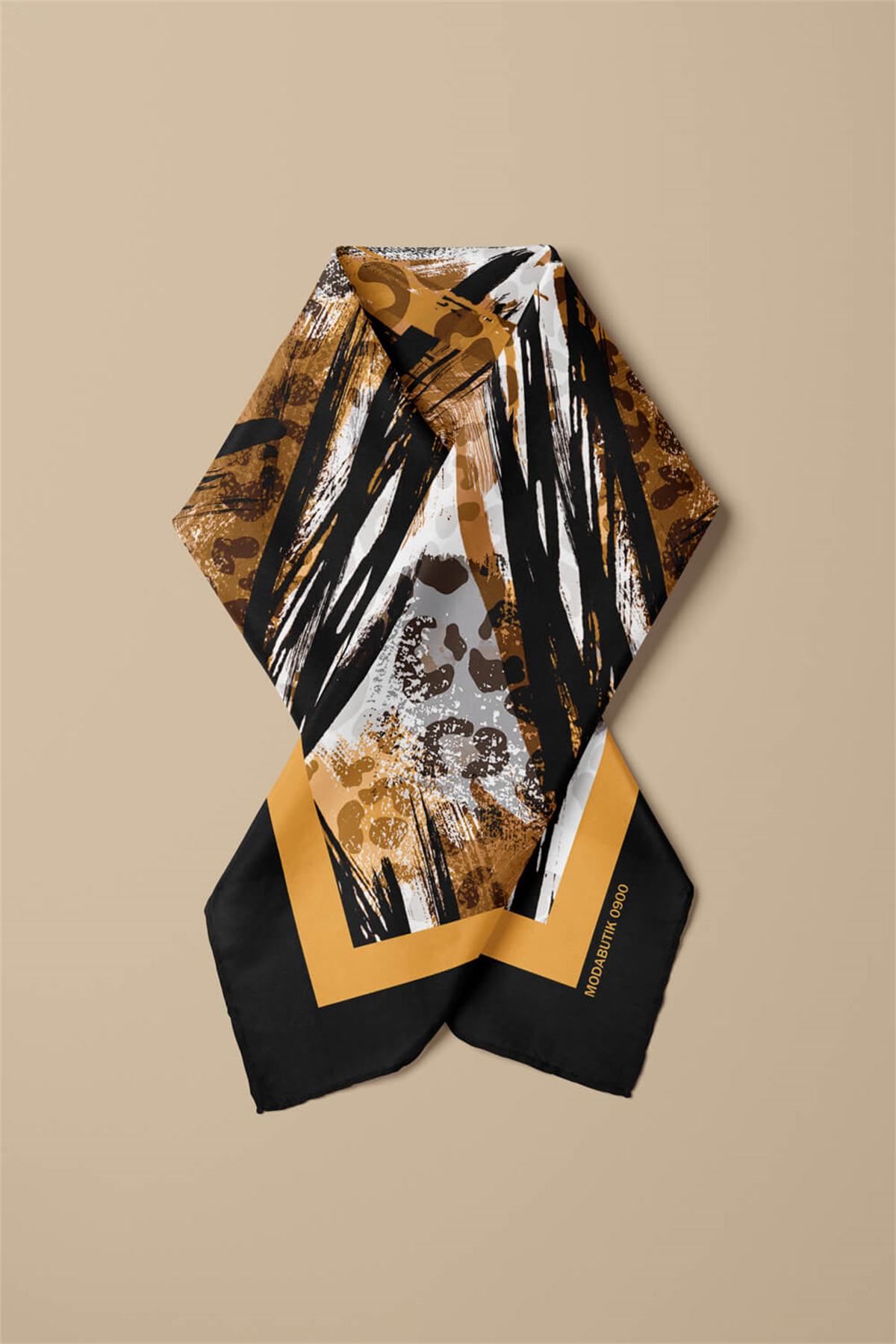 Kadın Kahve Siyah Leopar Desenli 50x50 Bandana