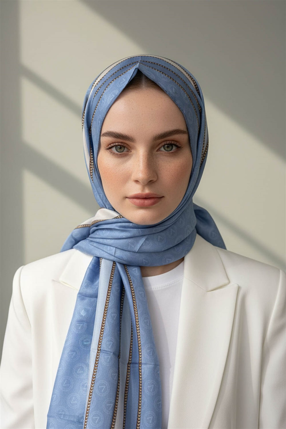 %100 Saf İpek Şal İnce Saten Vual Dokuma Monogram Desenli Bebe Mavisi - Lacivert Renkli 90x210 Şal