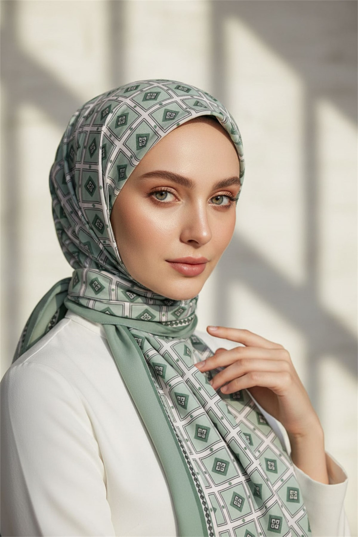 KREP KARE DESENLİ KOYU MİNT RENKLİ 75X195 KIRIŞMAZ ŞAL