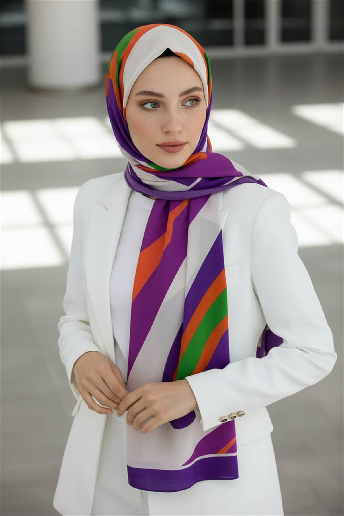 KREP GEOMETRİK DESENLİ SOMON RENKLİ 75X195 KIRIŞMAZ ŞAL