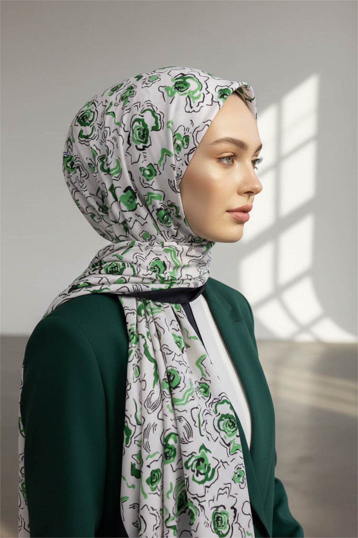 KREP ÇİÇEKLİ ZÜMRÜT YEŞİLİ - MİNT YEŞİLİ RENKLİ 75X195 KIRIŞMAZ ŞAL