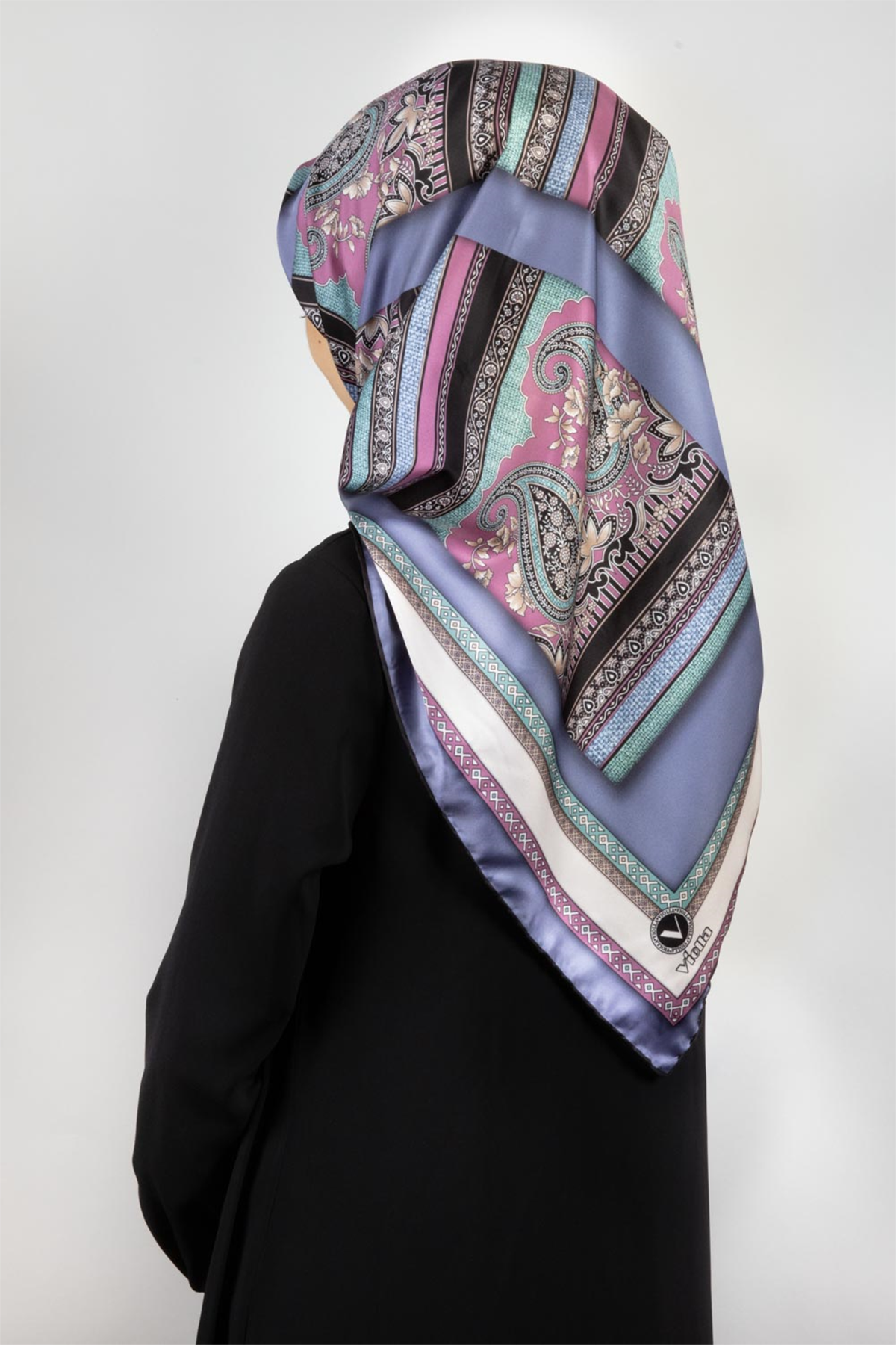 Twill Şal Desenli İndigo Renkli 90x90 Eşarp (İpek İçermez) Kenar Dikiş Şekli El Dikişli