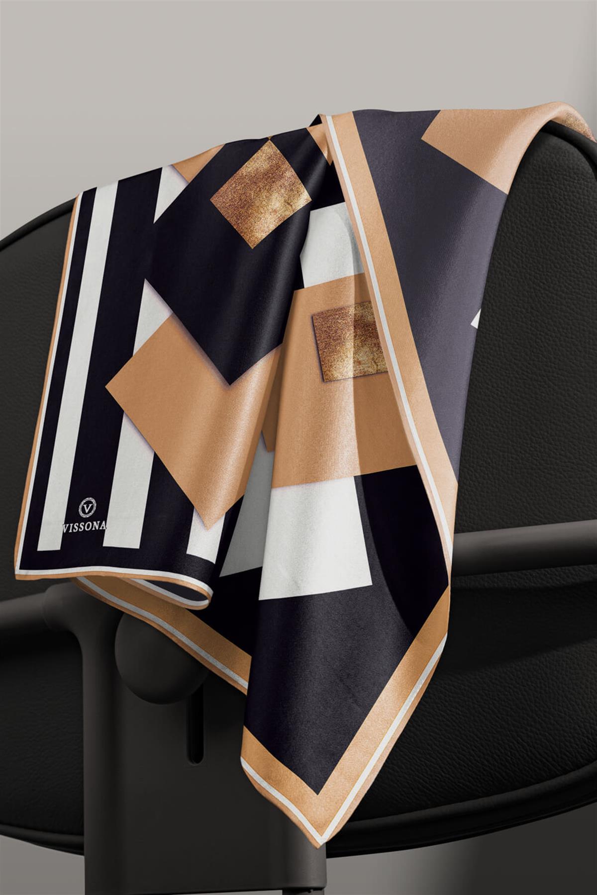 %100 Twill İpek Karo Desenli Gold - Siyah Renkli 90x90 Eşarp Dikim Şekli : El Dikişi