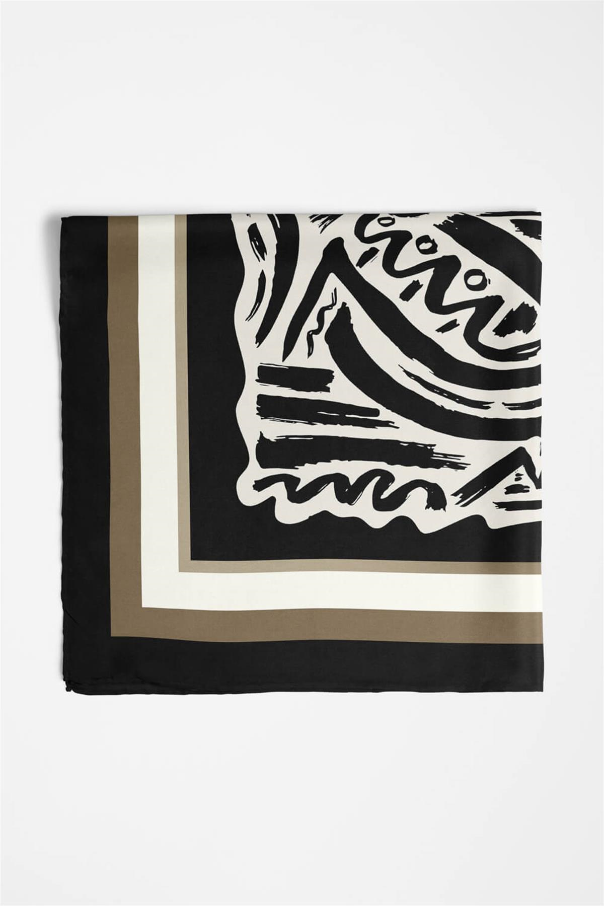 G42 Kadın Gri Geometrik Desenli 50x50 Bandana DG01526-22