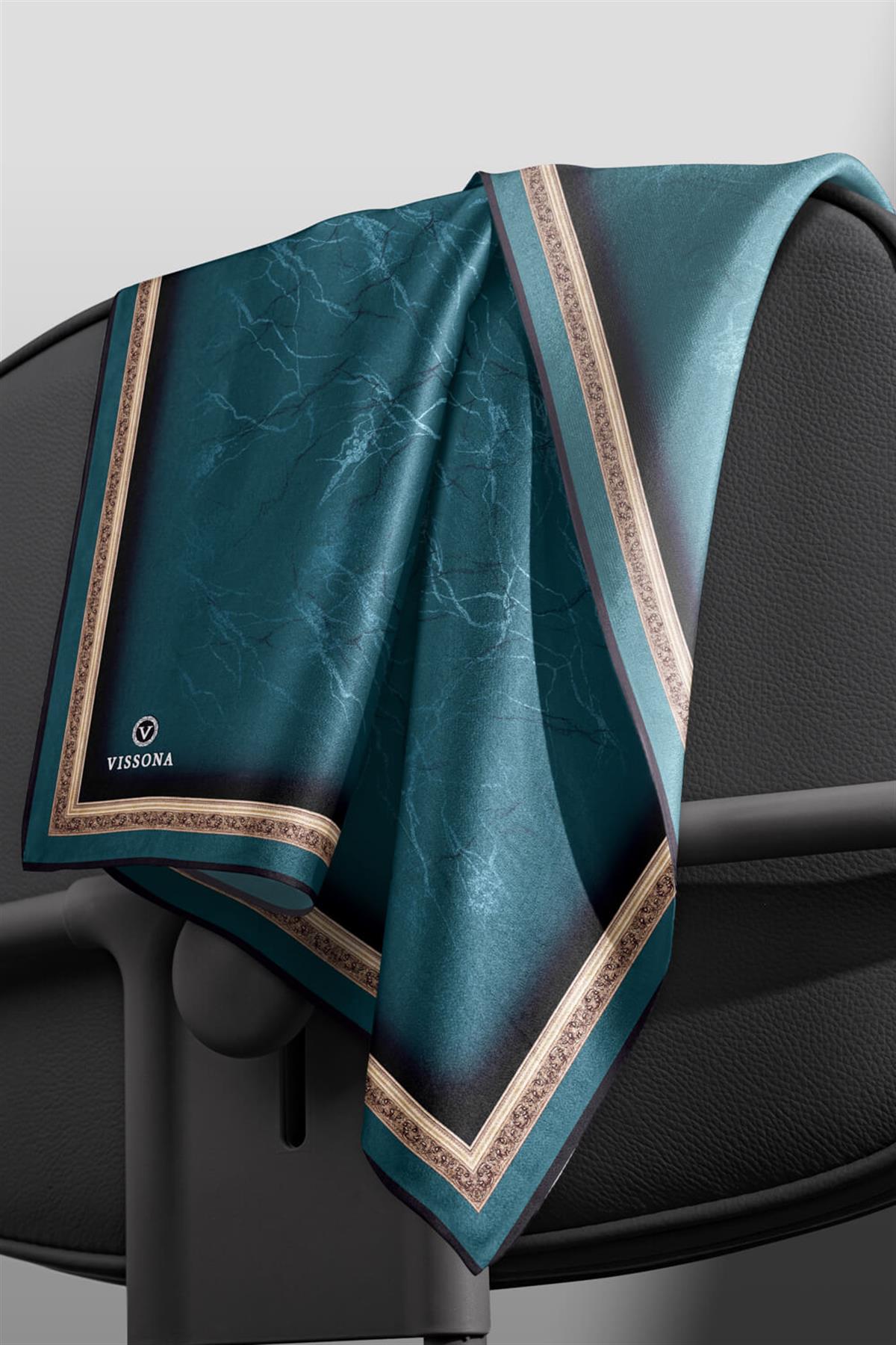 %100 Twill İpek Mermer Desenli Petrol Yeşili Renkli 90x90 Eşarp Dikim Şekli : El Dikişi
