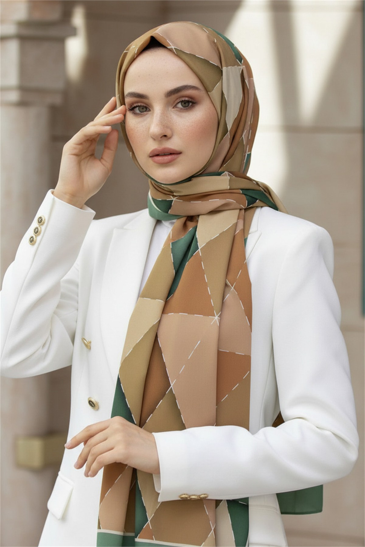 KREP ÜÇGEN YAMA DESENLİ MİNT YEŞİLİ RENKLİ 75X195 KIRIŞMAZ ŞAL