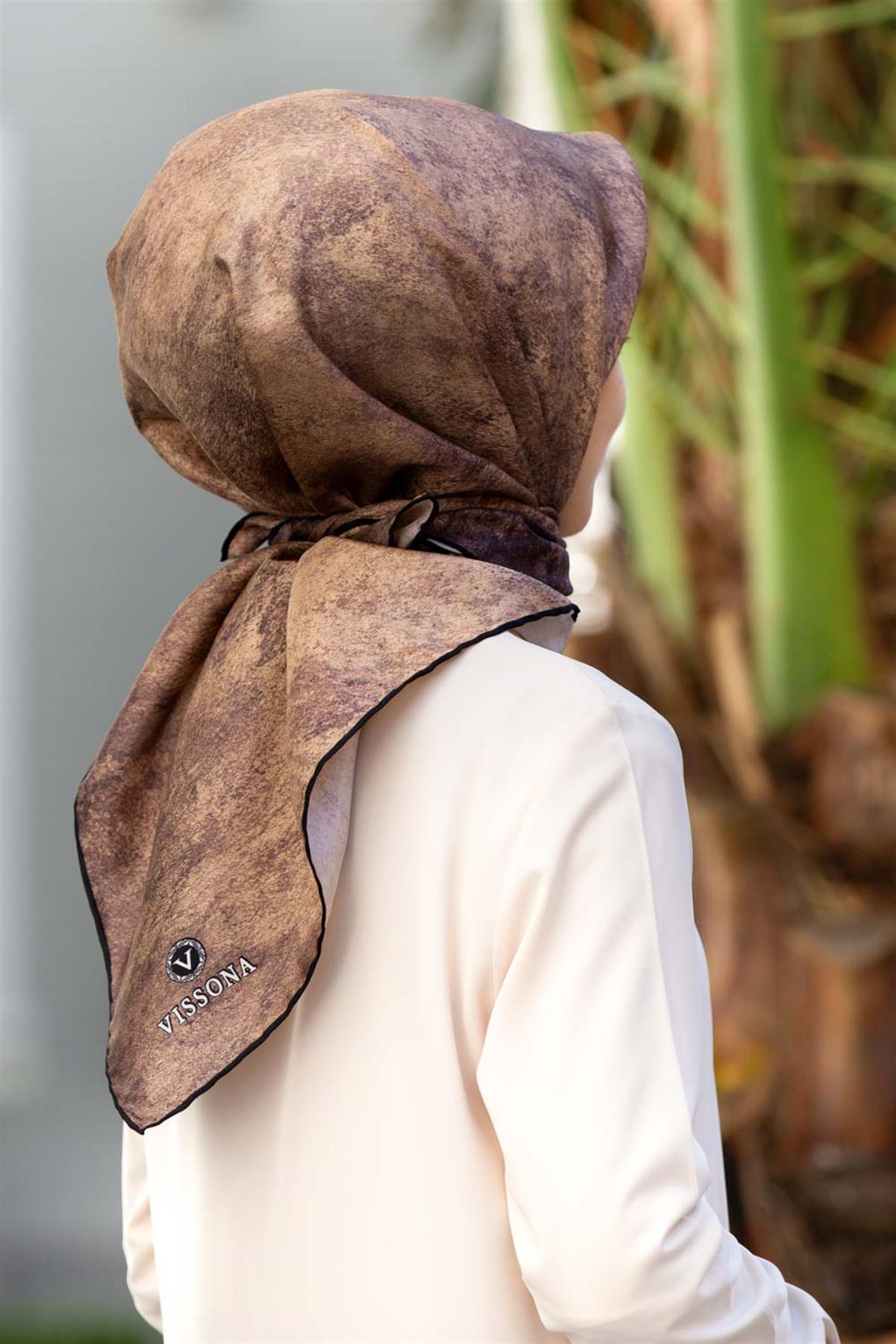 %100 Twill İpek Doku Desenli Vizon Renkli 90x90 Eşarp Dikim Şekli : El Dikişi