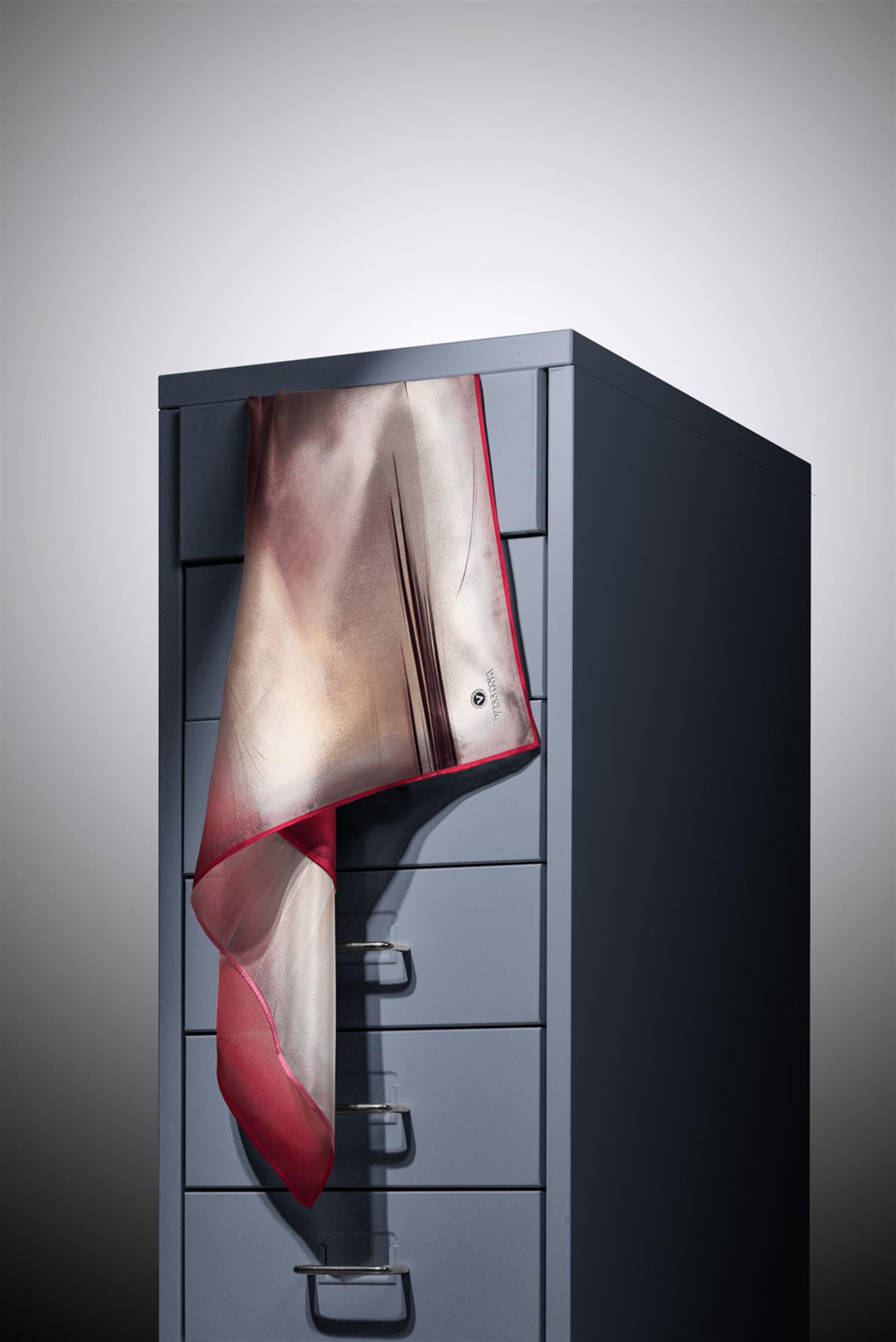 %100 Twill İpek Duman Desenli Hardal - Bordo Renkli 90x90 Eşarp Dikim Şekli : El Dikişi