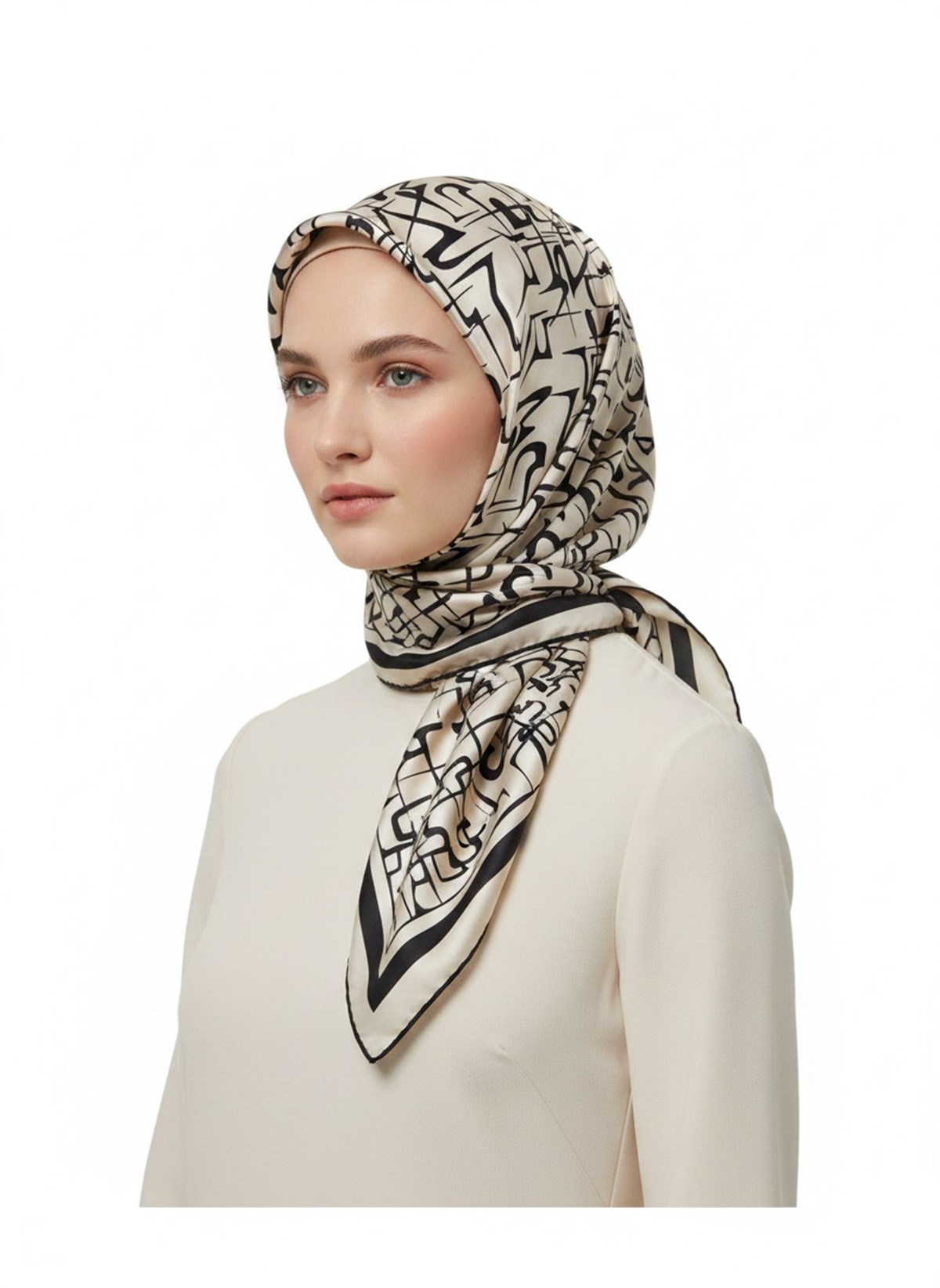 %100 Twill İpek Soyut Geometrik Desenli Krem - Siyah Renkli 90x90 Eşarp Dikim Şekli : El Dikişi