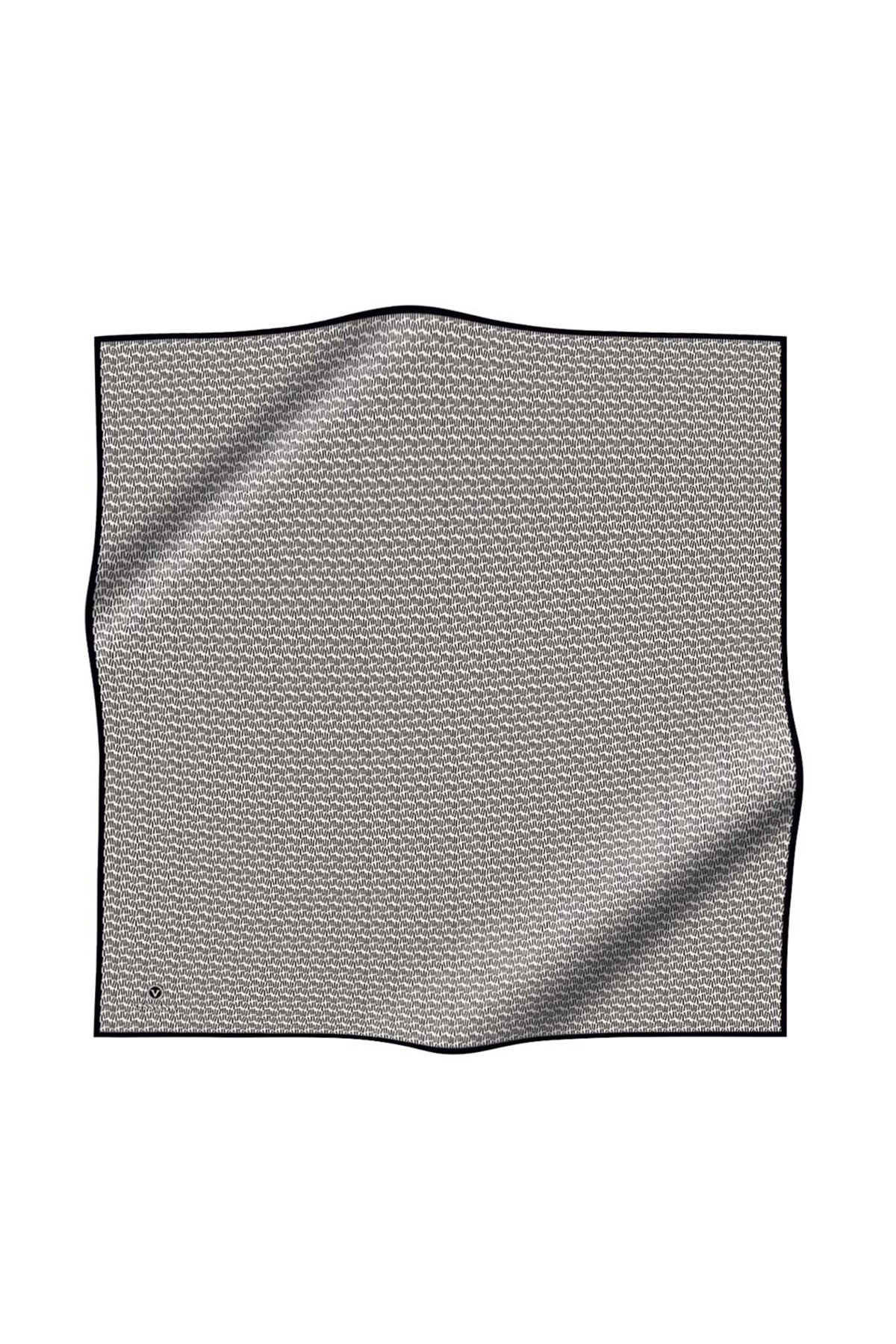 %100 Twill İpek Çizgi Desenli Krem - Siyah Renkli 90x90 Eşarp Dikim Şekli : El Dikişi