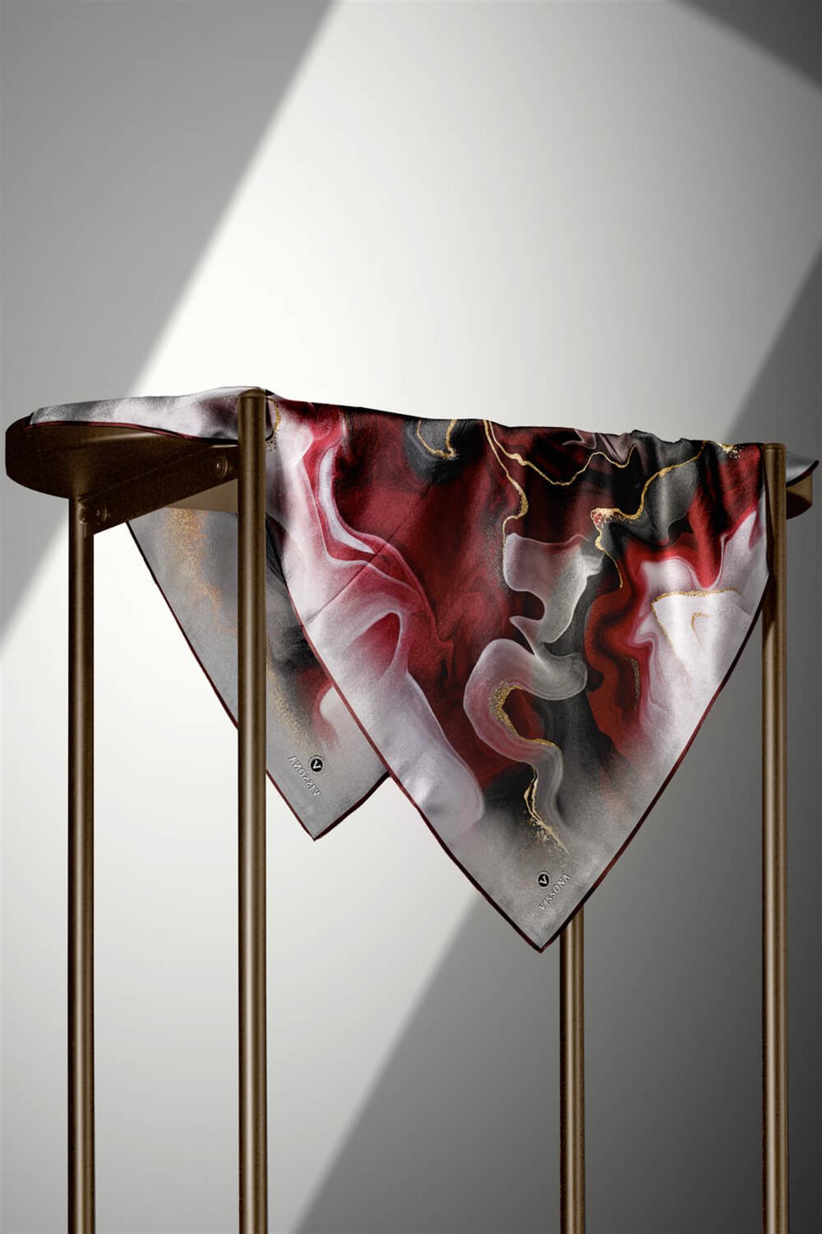 %100 Twill İpek Batik Desenli Bordo - Füme Renkli 90x90 Eşarp Dikim Şekli : El Dikişi