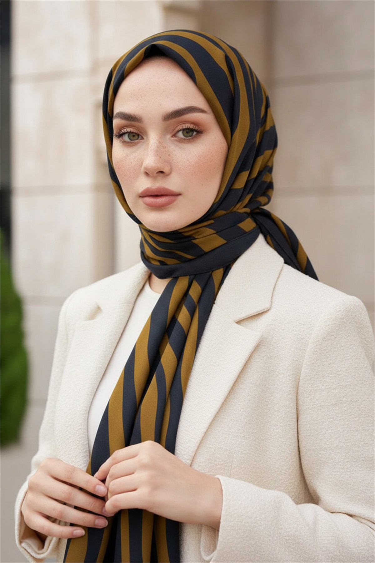 Kırışmaz Krep Şal Zebra Desenli Siyah Hardal 75x190 cm – Kolay Şekil Alan